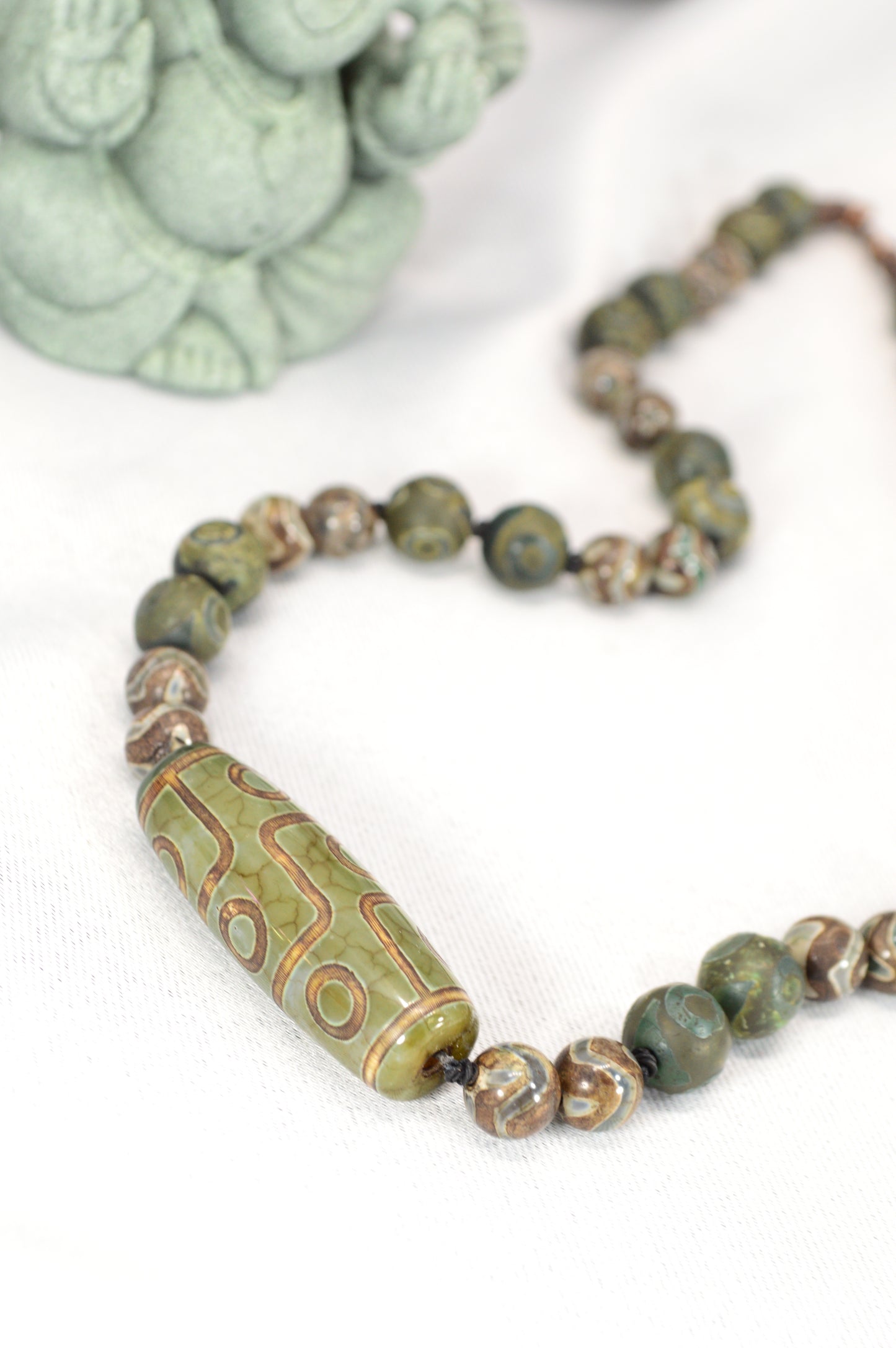 Green Tibetan Dzi Bead Necklace – Boho Spiritual Amulet for Grounding & Balance