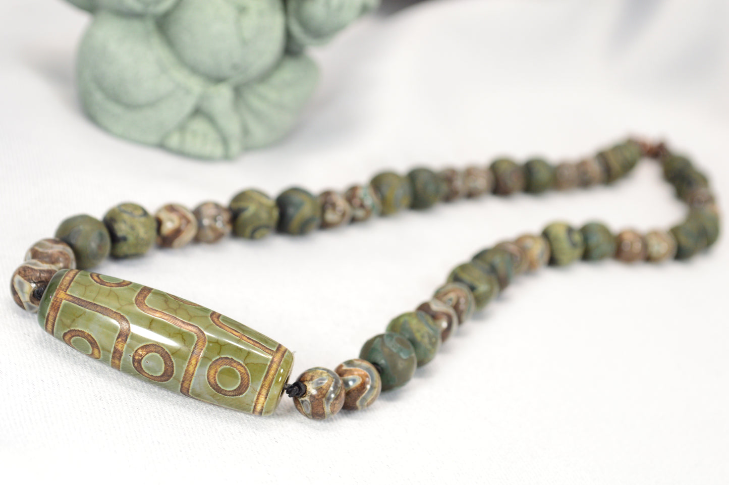 Green Tibetan Dzi Bead Necklace – Boho Spiritual Amulet for Grounding & Balance
