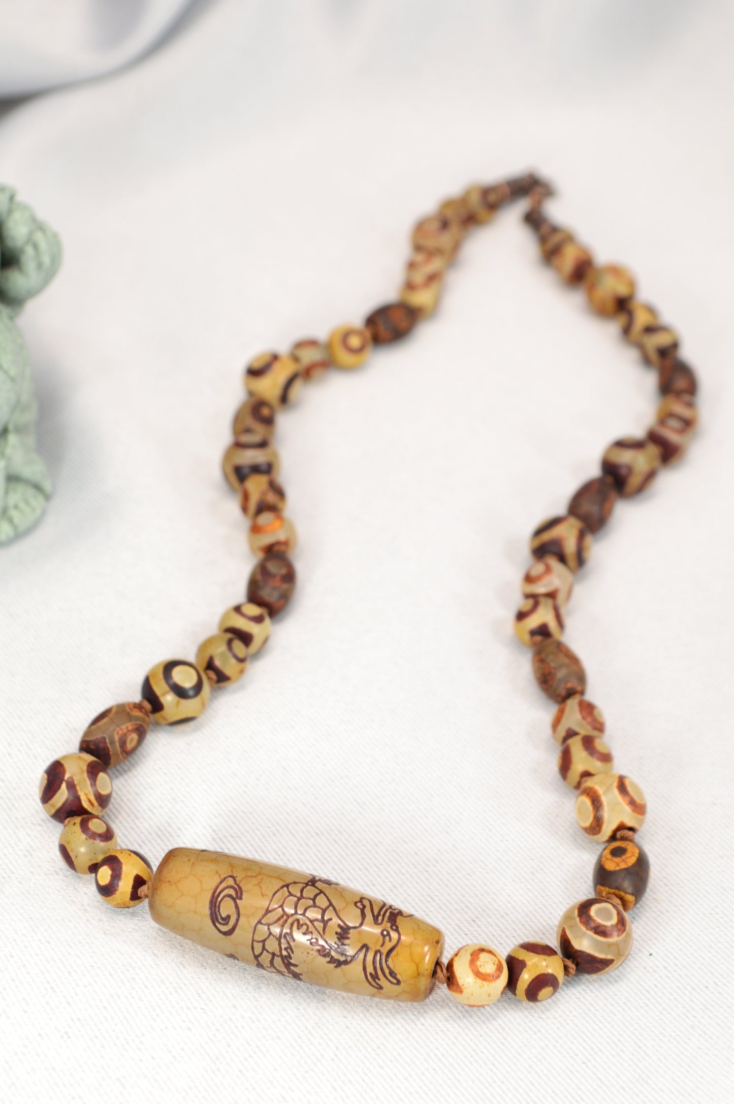 Tibetan Dzi Dragon Necklace – Boho Ethnic Jewelry with Symbolic Beads