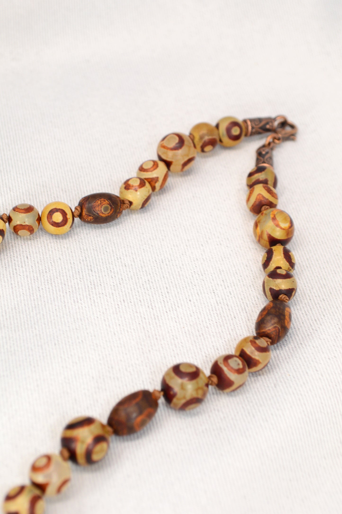 Tibetan Dzi Dragon Necklace – Boho Ethnic Jewelry with Symbolic Beads