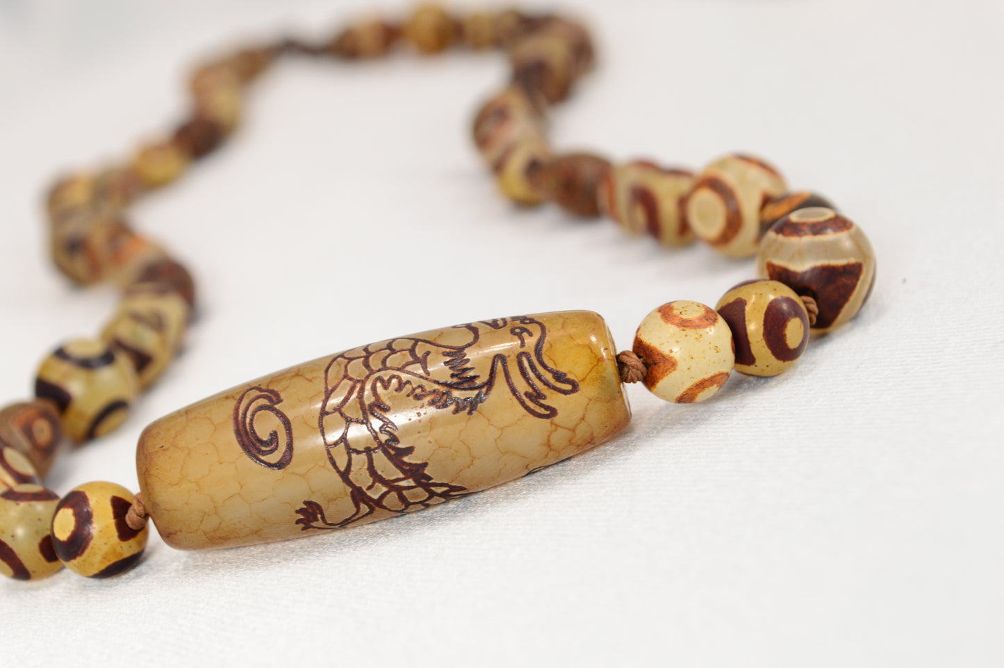 Tibetan Dzi Dragon Necklace – Boho Ethnic Jewelry with Symbolic Beads