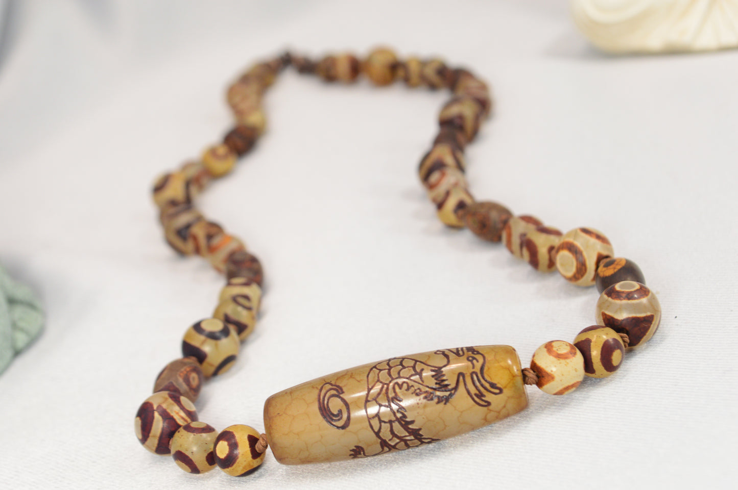 Tibetan Dzi Dragon Necklace – Boho Ethnic Jewelry with Symbolic Beads