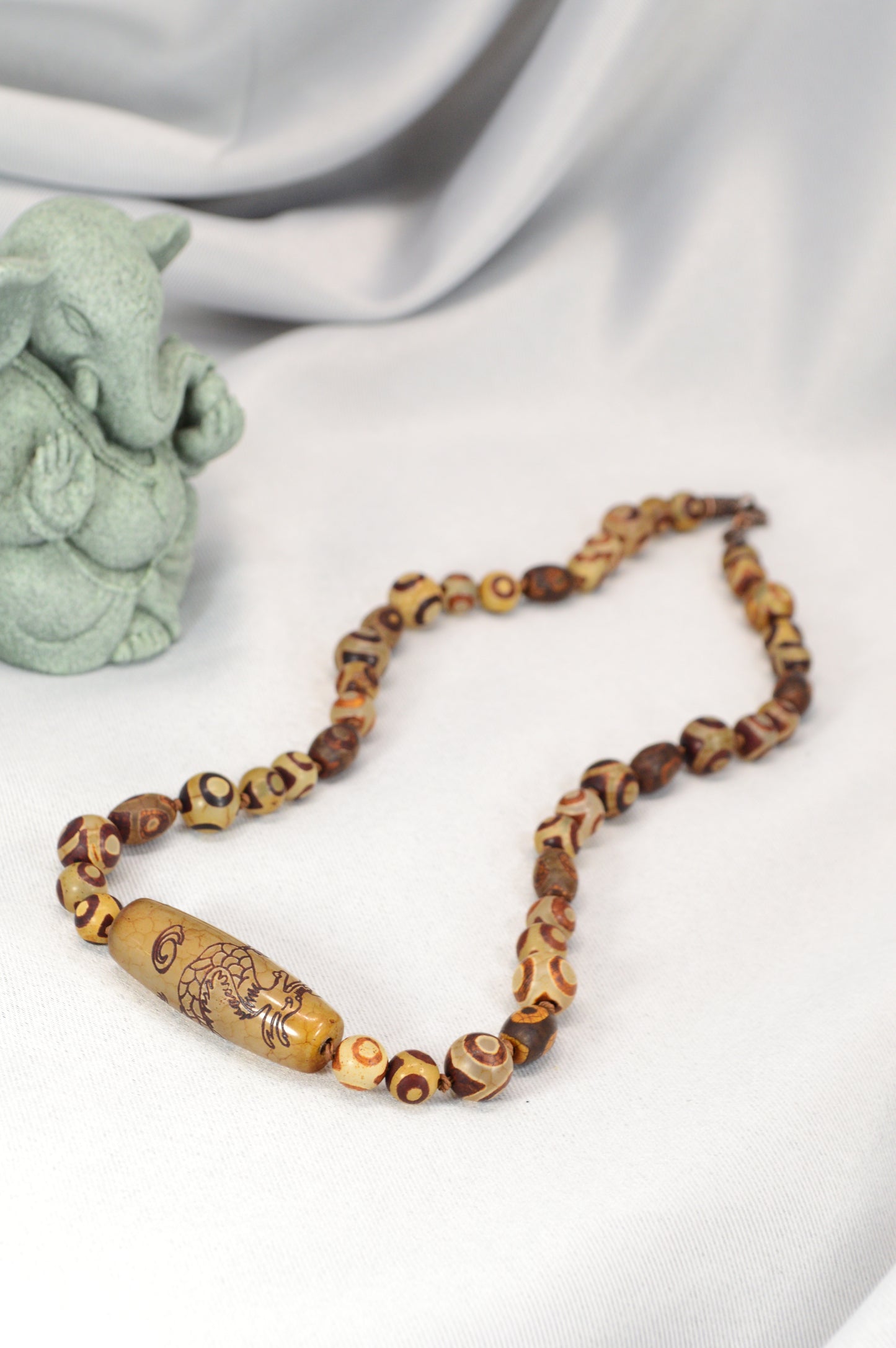 Tibetan Dzi Dragon Necklace – Boho Ethnic Jewelry with Symbolic Beads