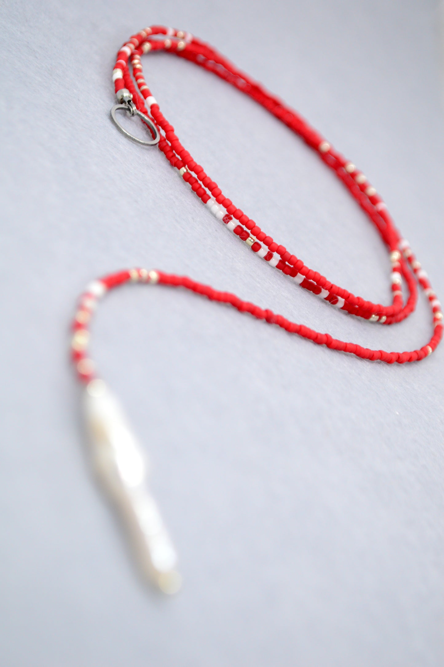 Blue & Red Beaded Pearl Lariat Necklace | Estibela