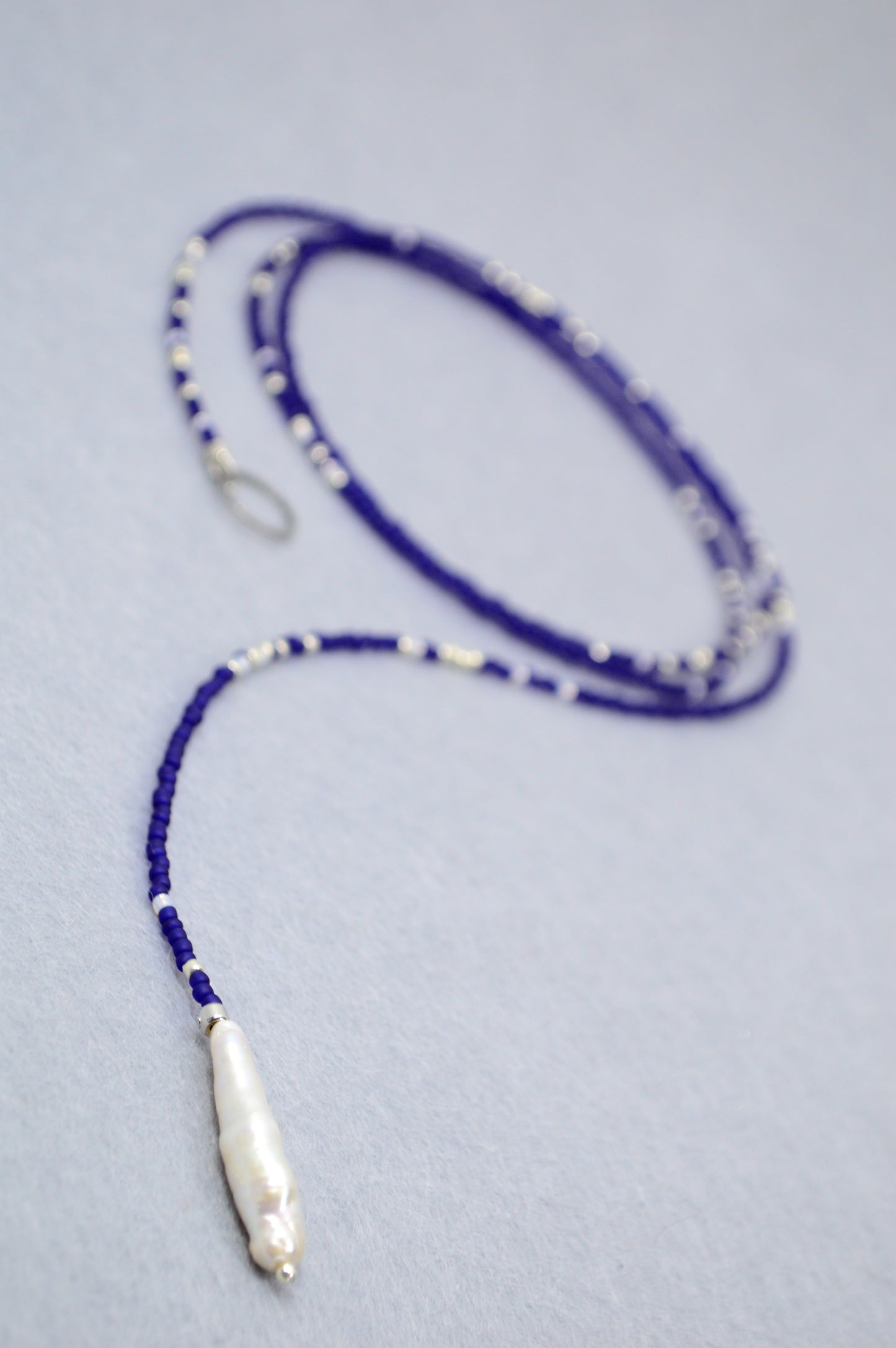 Blue & Red Beaded Pearl Lariat Necklace | Estibela