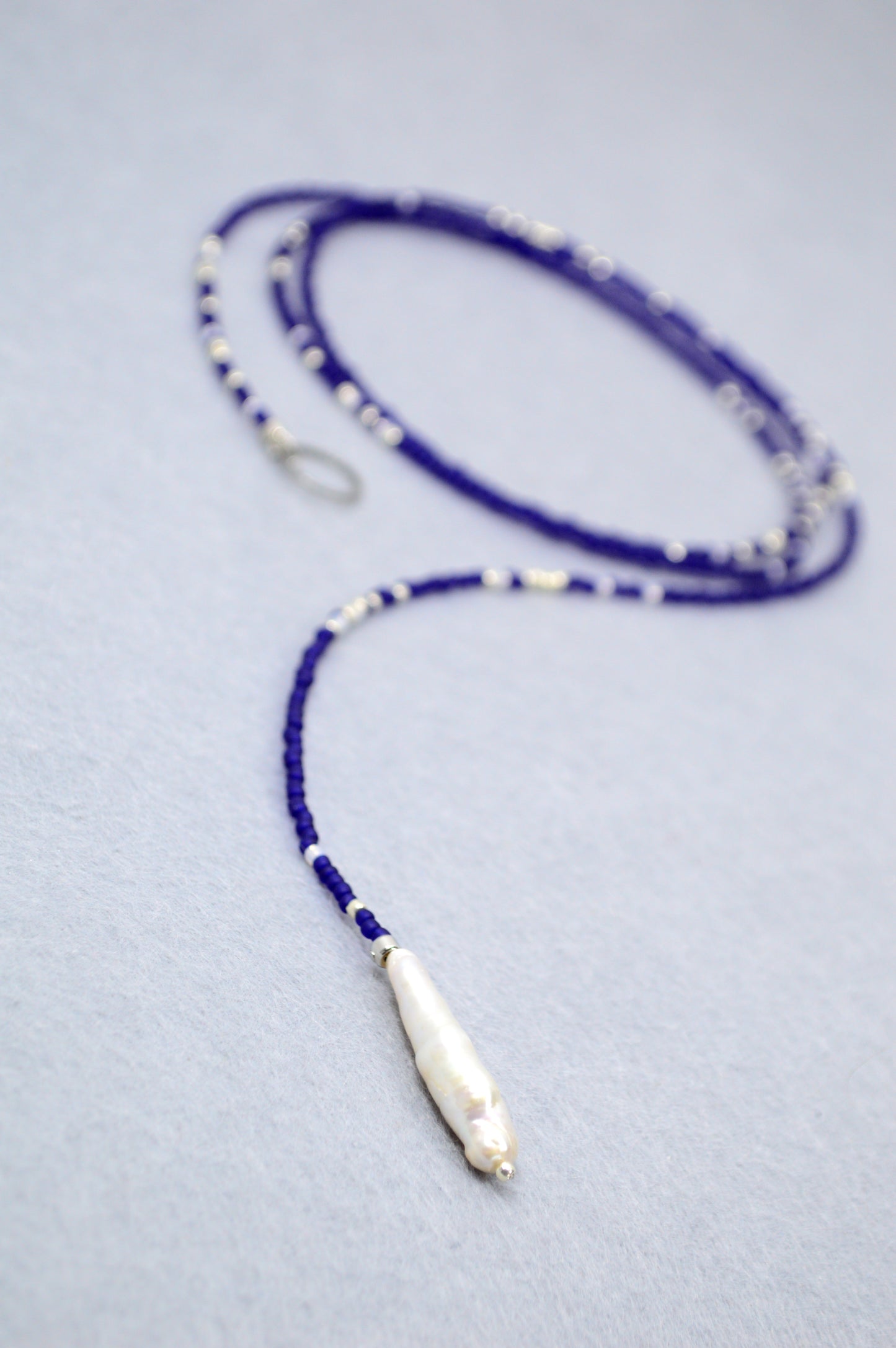 Blue & Red Beaded Pearl Lariat Necklace | Estibela