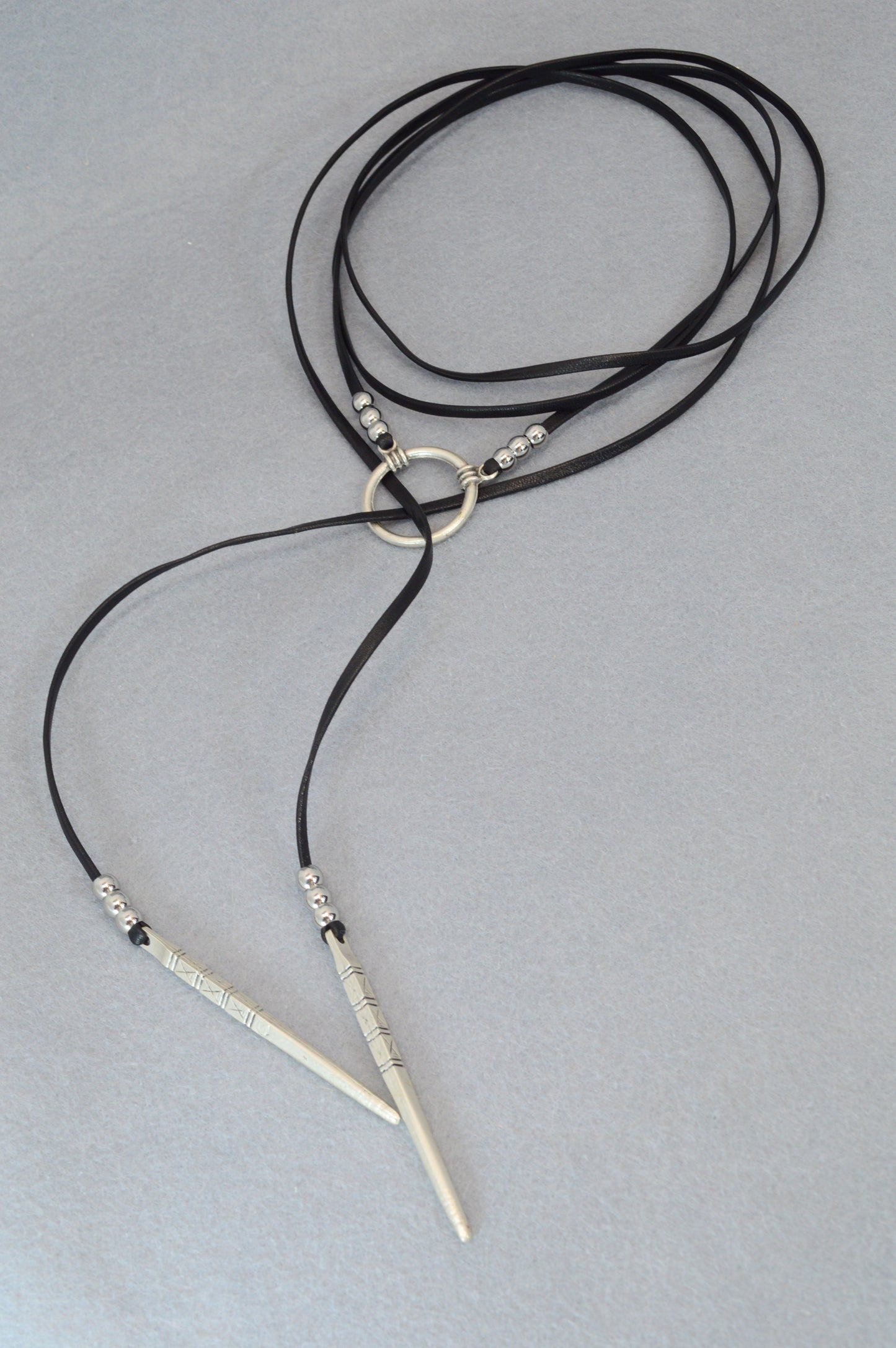 Black Leather Choker Necklace with Silver Ring – Adjustable Wrap, Boho Punk Gothic Minimalist Statement Jewelry, Unisex Trend Fall 2025