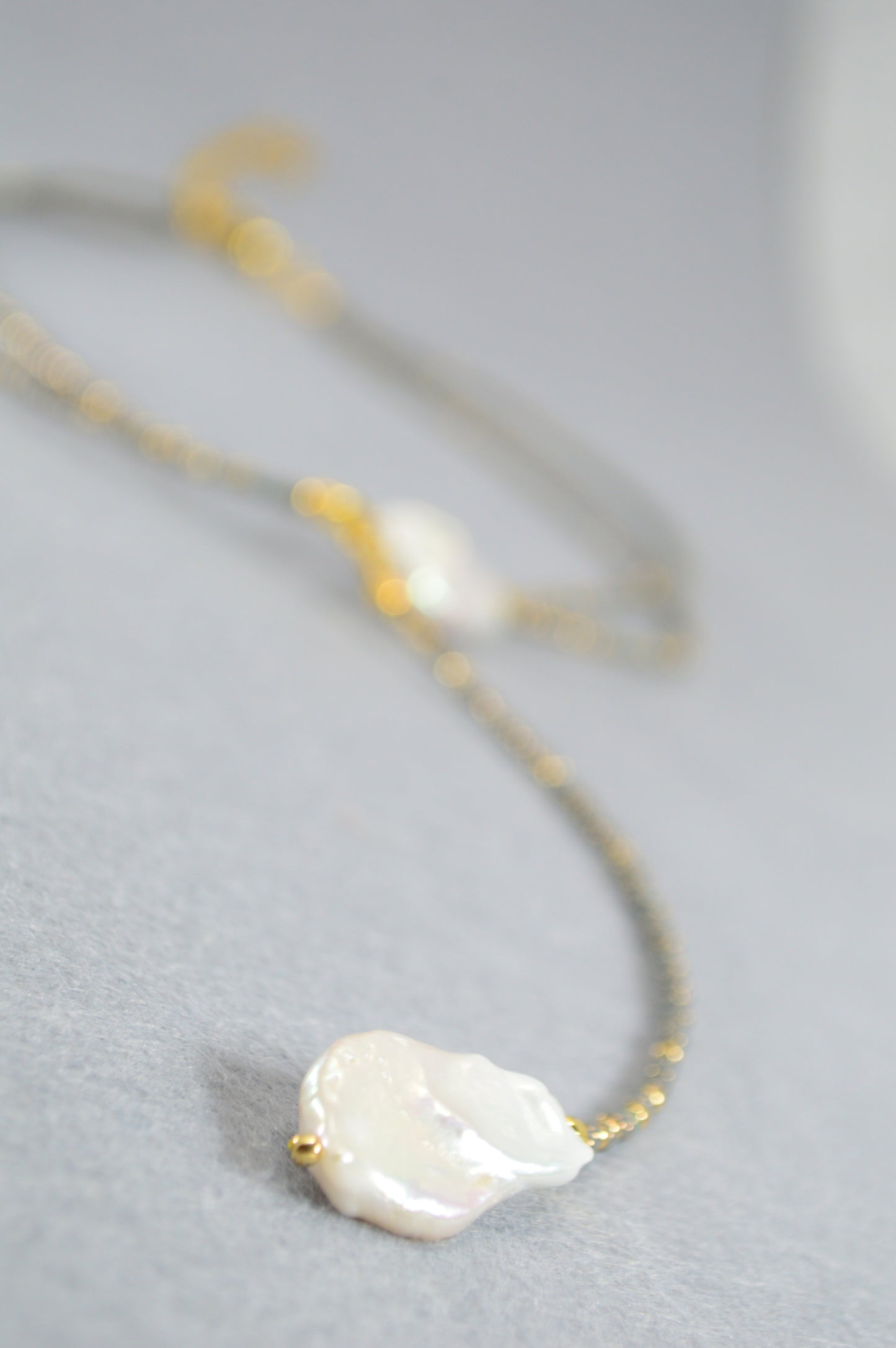 Collier lariat double rang Dusty Blue avec perles baroques, collier Y en perles, pendentif long fait main