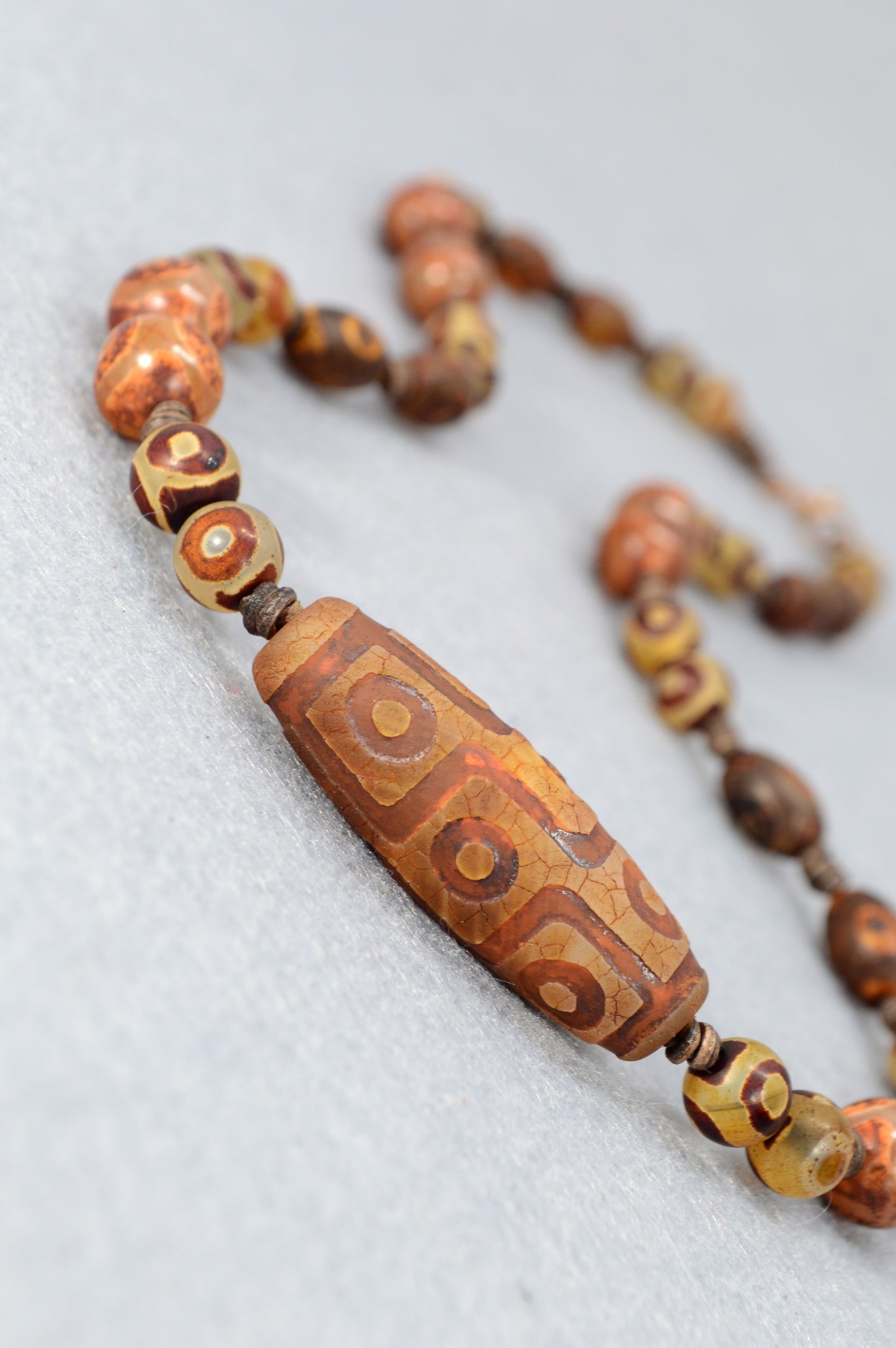 Collar unisex con cuenta tibetana Dzi – amuleto de protección de ágata, joyería espiritual boho
