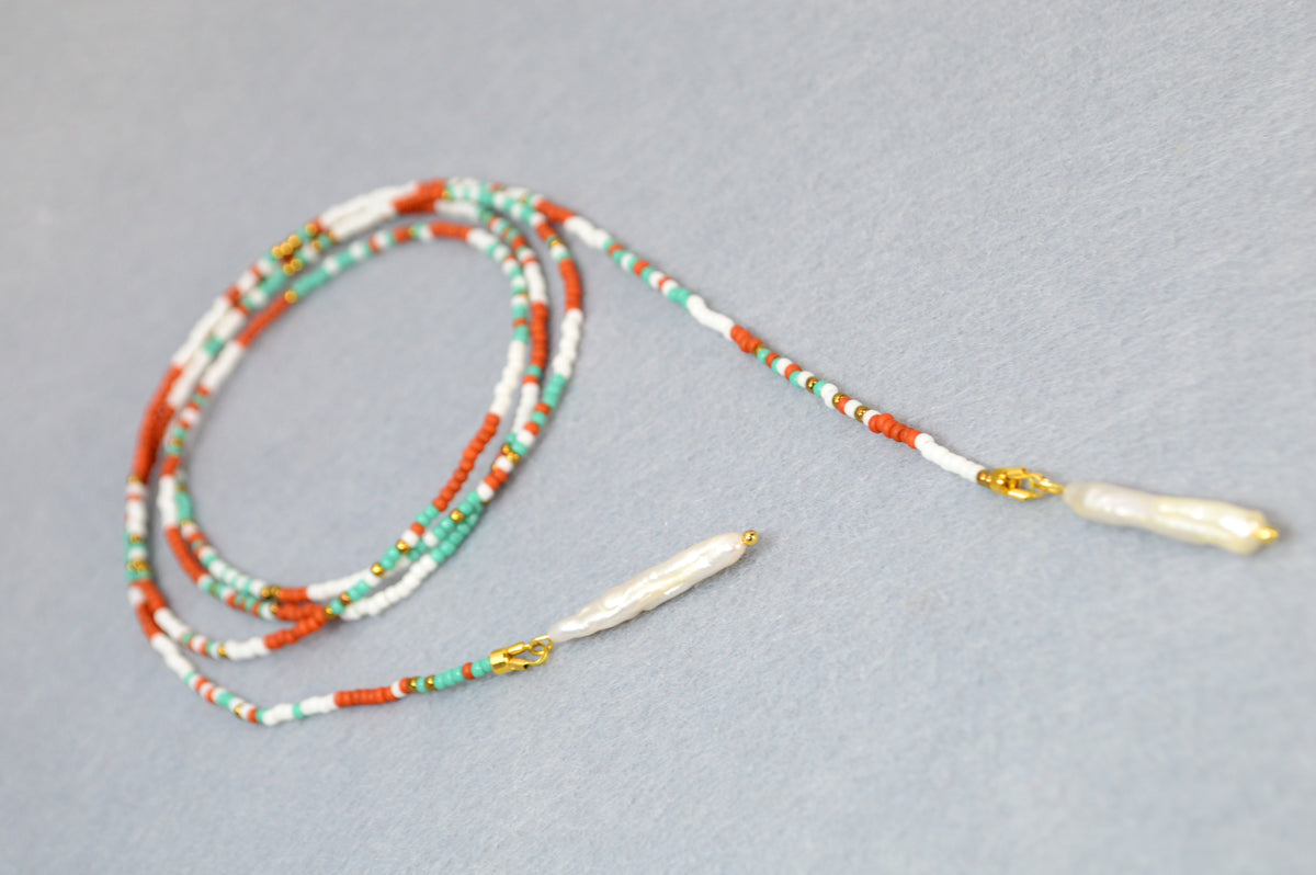 Collier Lariat Coloré en Perles avec Perles d’Eau Douce
