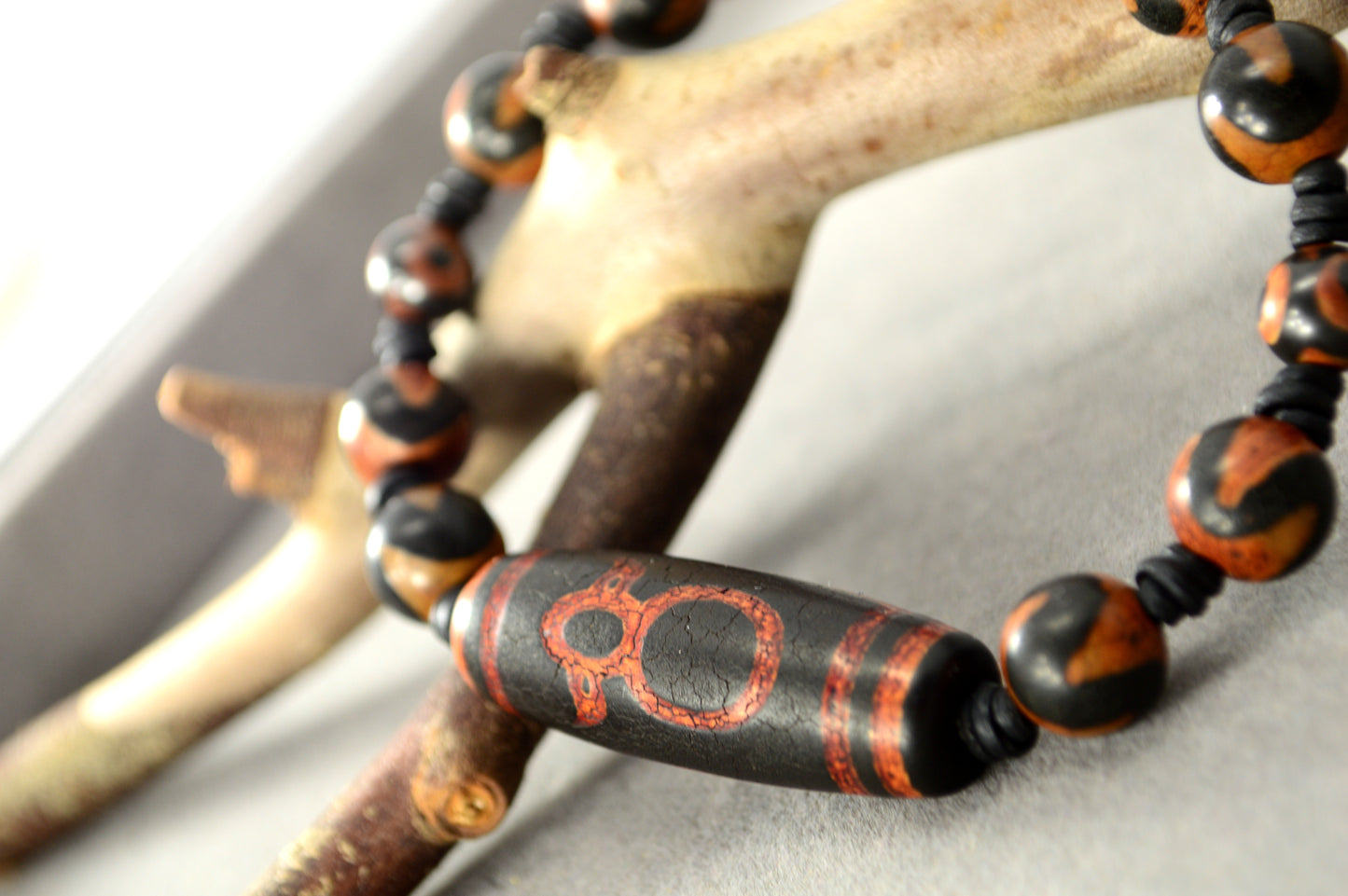 Bracelet Tribal en Perles Dzi Noires