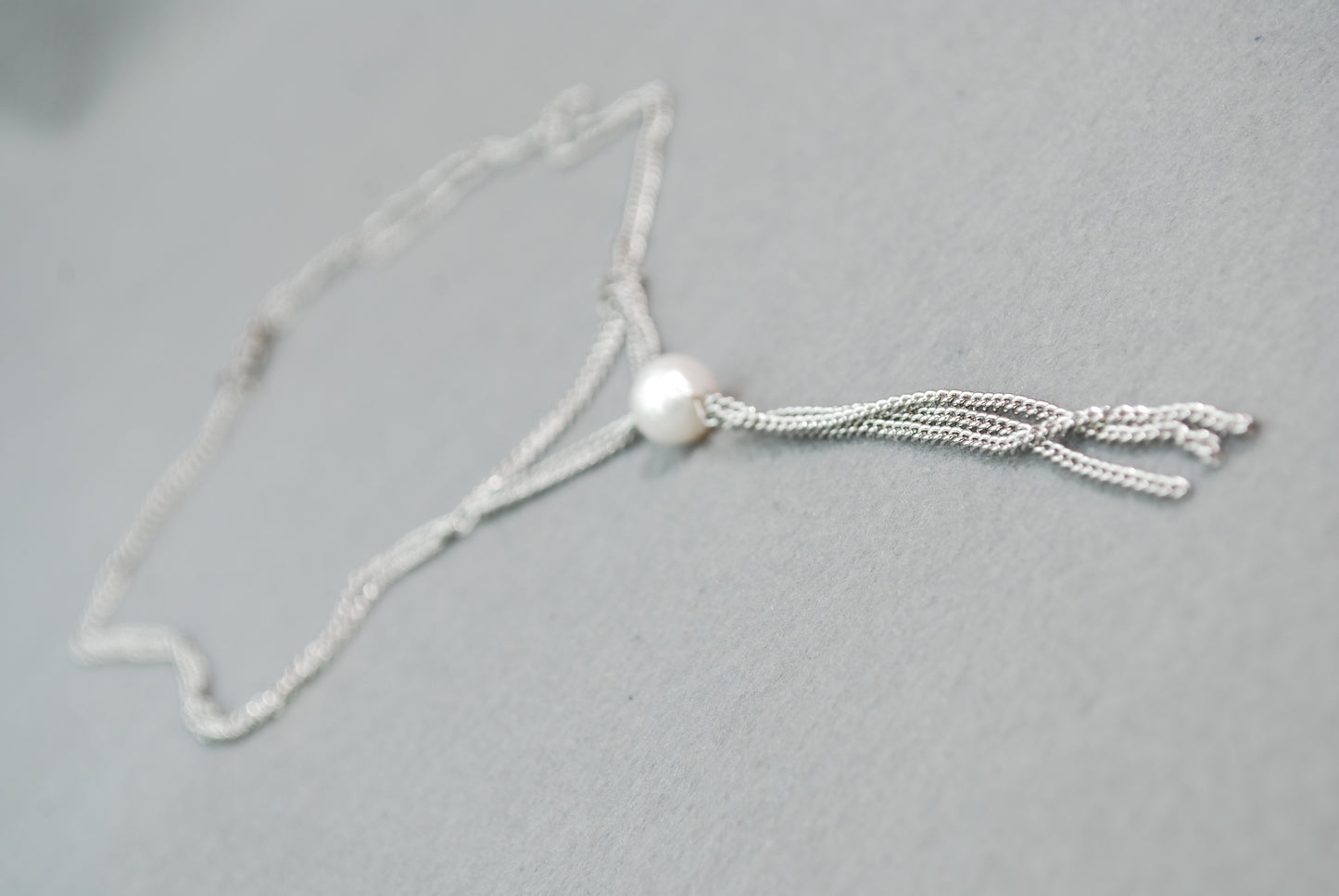 Minimalist Lariat Necklace with Pearl Accent