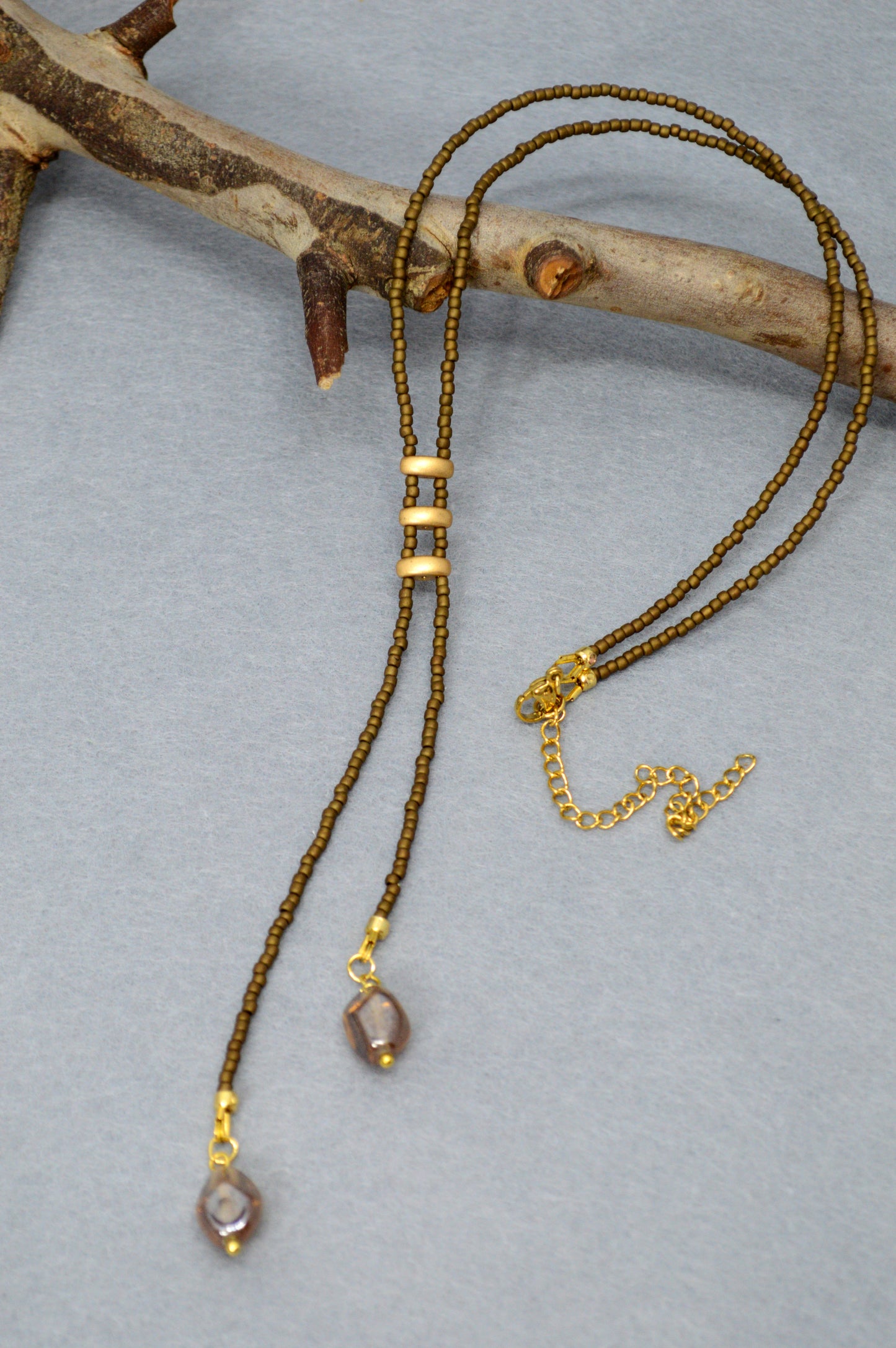 Collar lariat Smoky Amber – Collar tipo lazo de cuentas marrones
