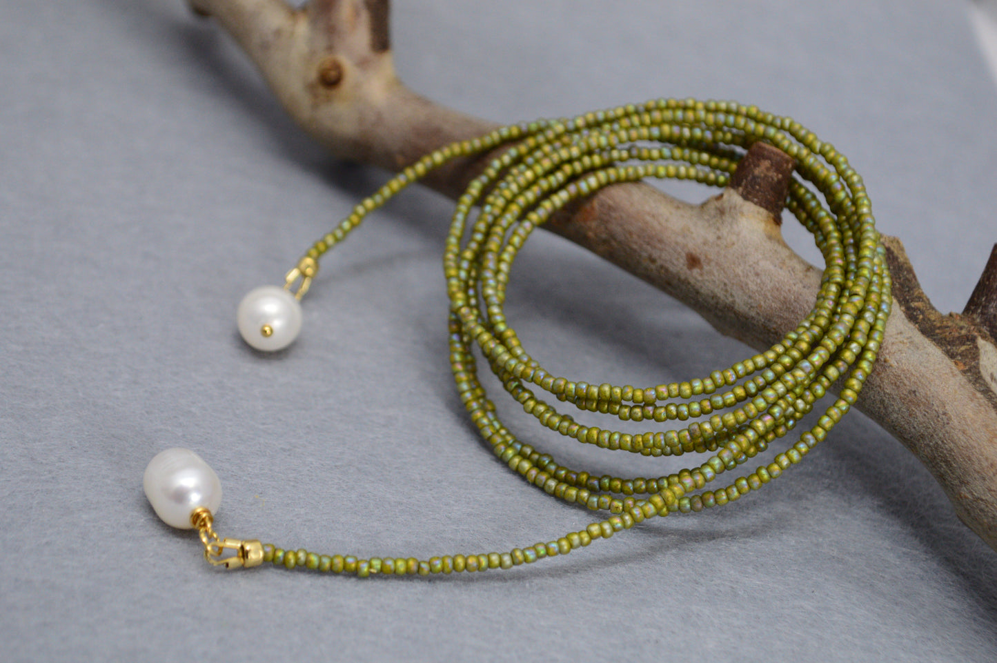 Collar lariat Fresh Wasabi – Collar tipo lazo de cuentas verdes con perlas
