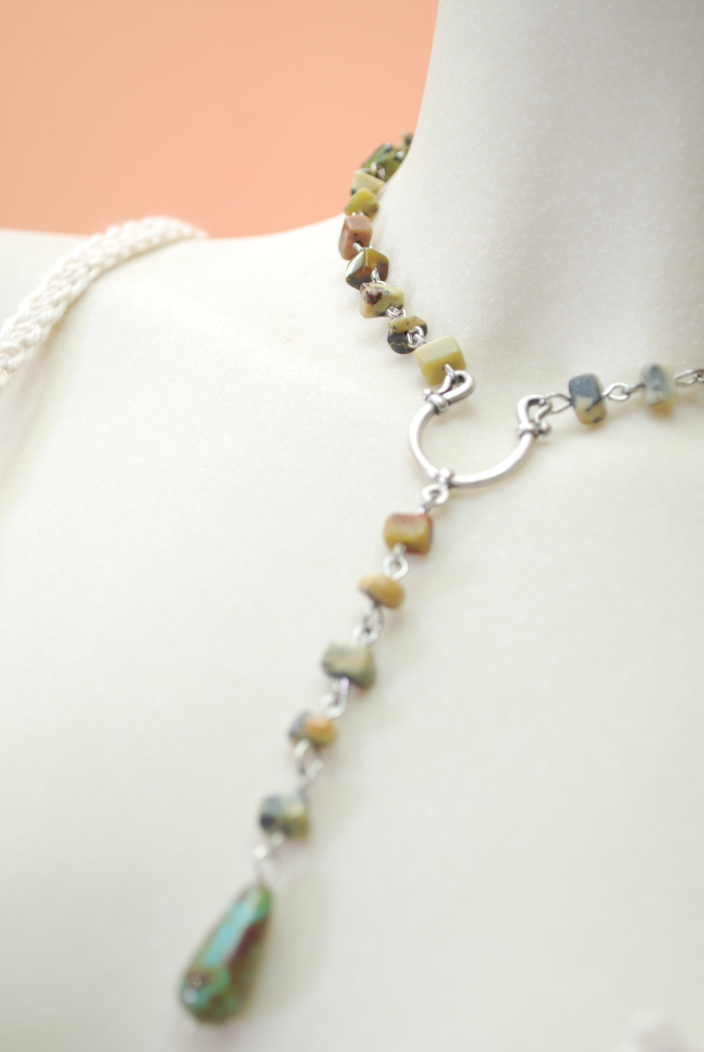 Delicate Gemstone Choker, Lariat necklace, serpentine stone irregular beaded choker, Summer Spring Outfit