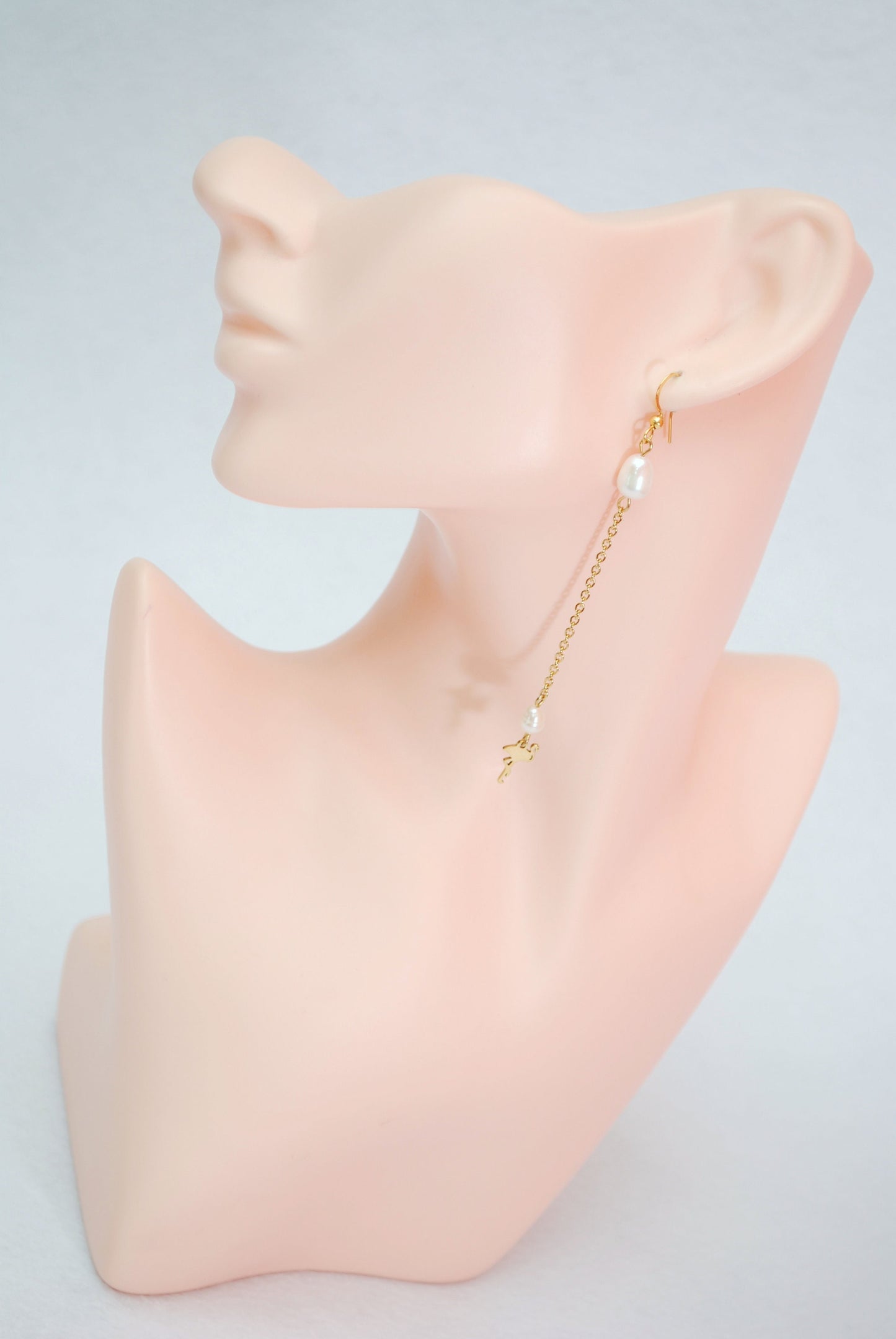 Golden Flamingos and Freshwater Pearls Earrings: Long Estibela Stainless Steel Jewelry, Perfect Gift for Animal Lovers