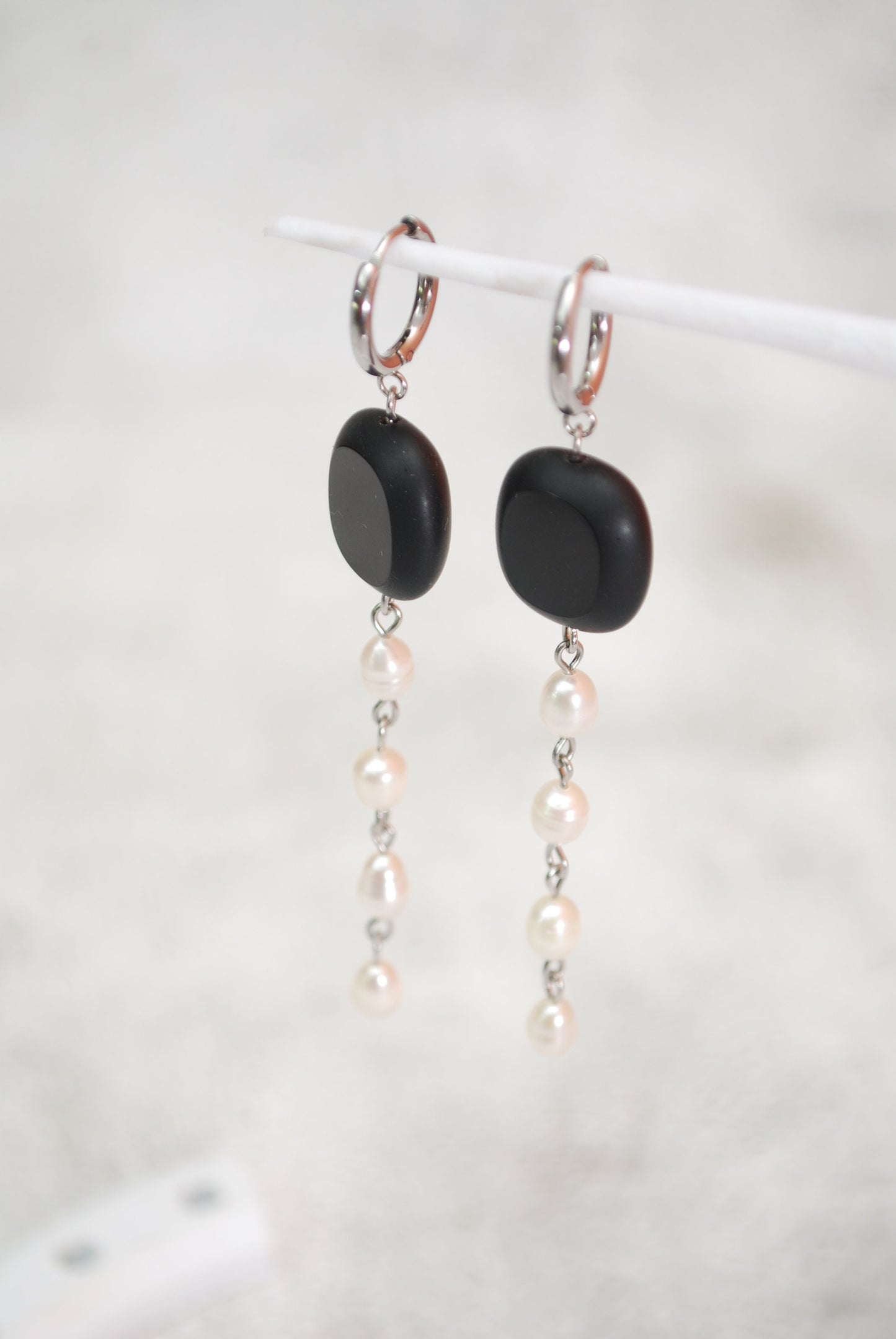 Long cascade freshwater perls beaded earrings, boho rectangle black earring