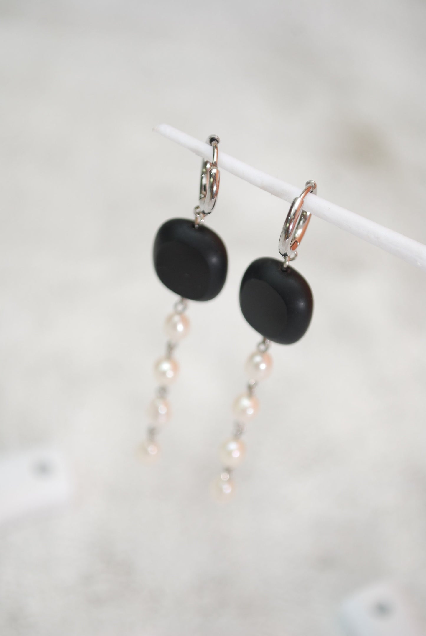 Long cascade freshwater perls beaded earrings, boho rectangle black earring