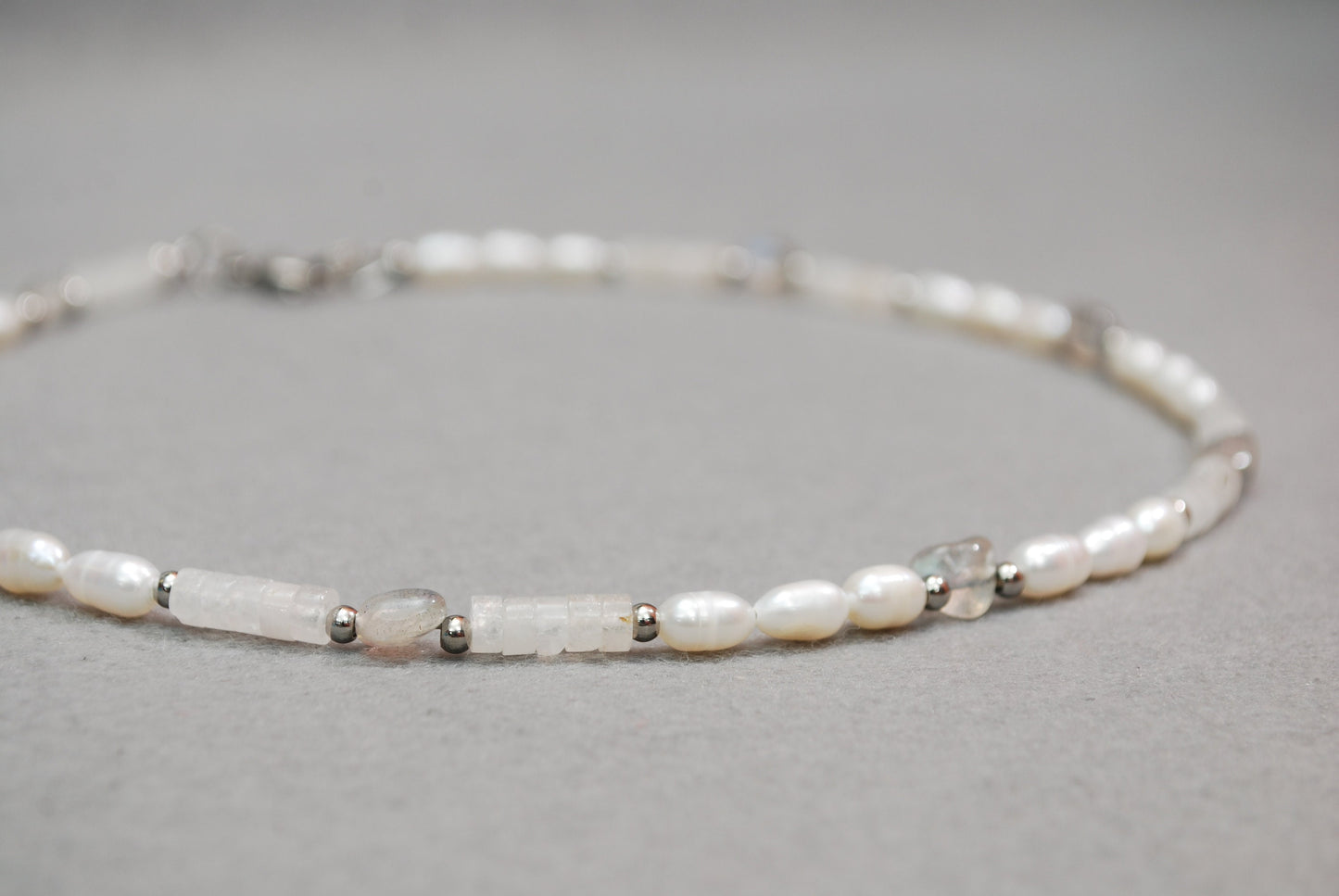 Stunning White and Gray Stone Necklace, Freshwater Pearls & Labradorite Beads, Handmade with High-Quality Materials, 17" Length, 43cm