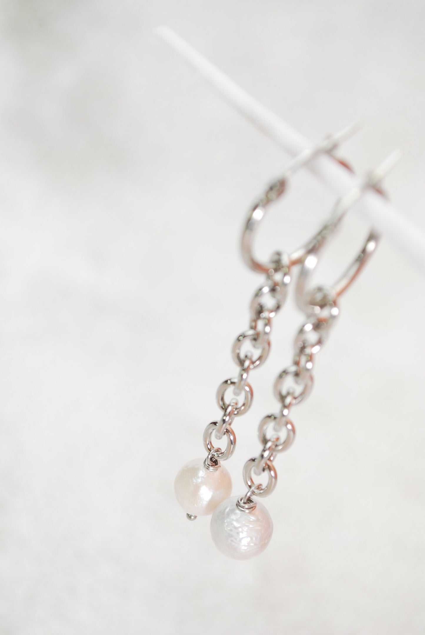 Massive stainless steel chain & freshwter pearl earrings, Big round hoop, 7cm - 2 2/3", Estibela