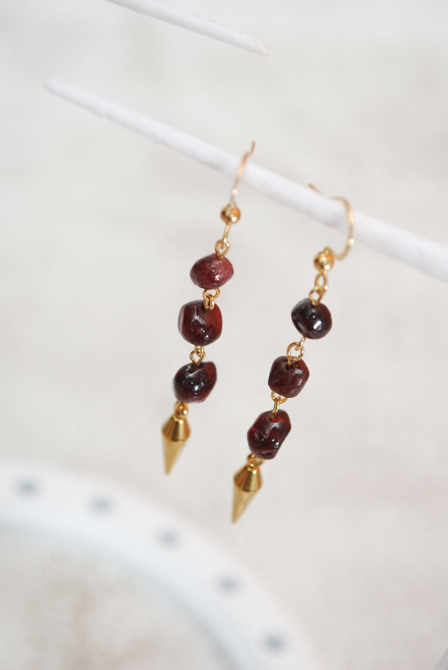 Garnet stone spike earrings, Long stainless steel gold plated earrings, 6,5cm 2.5"