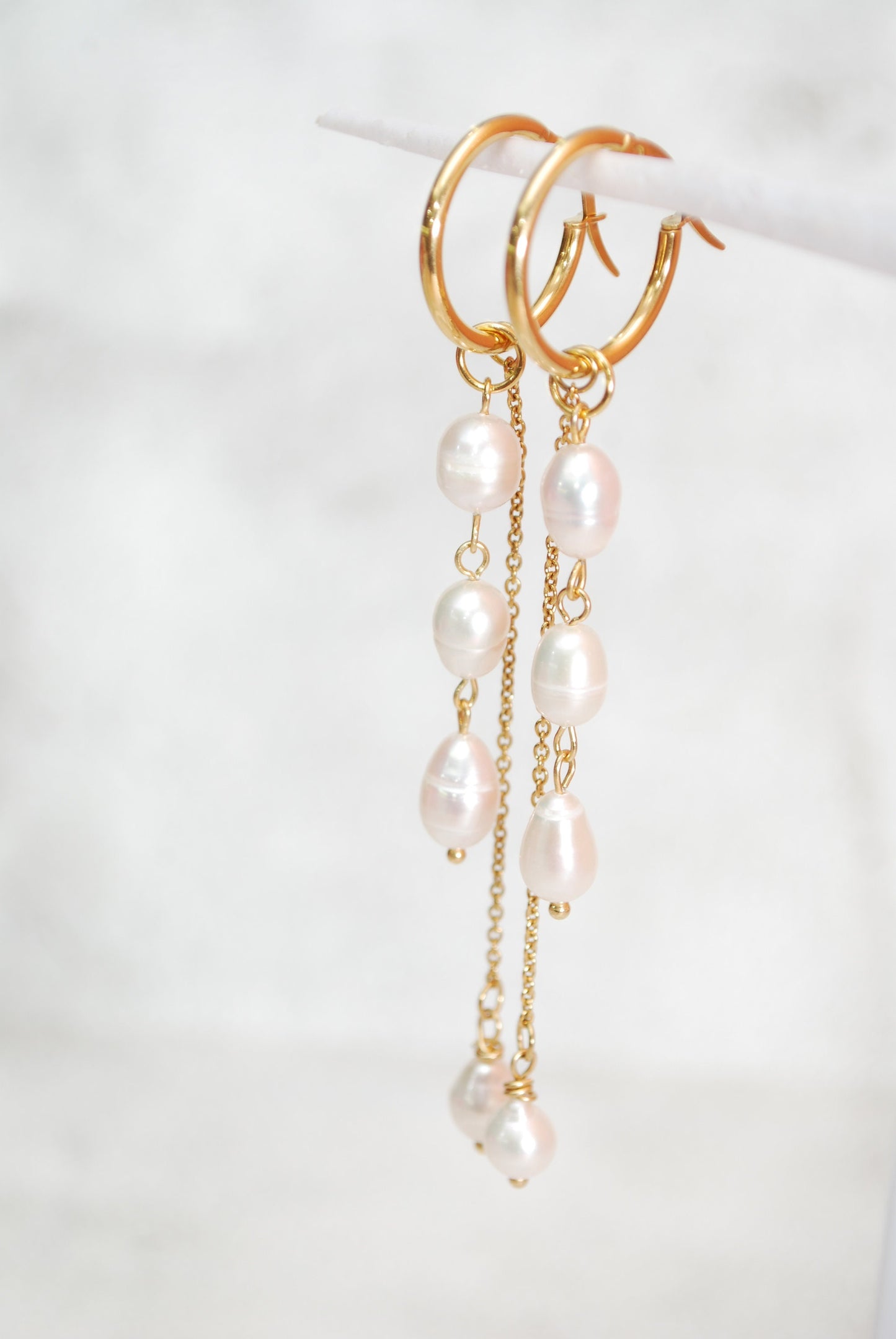 Long cascade pearl earrings, gold plated stainless steel hoop chain earrings, wedding bride , 9.5cm