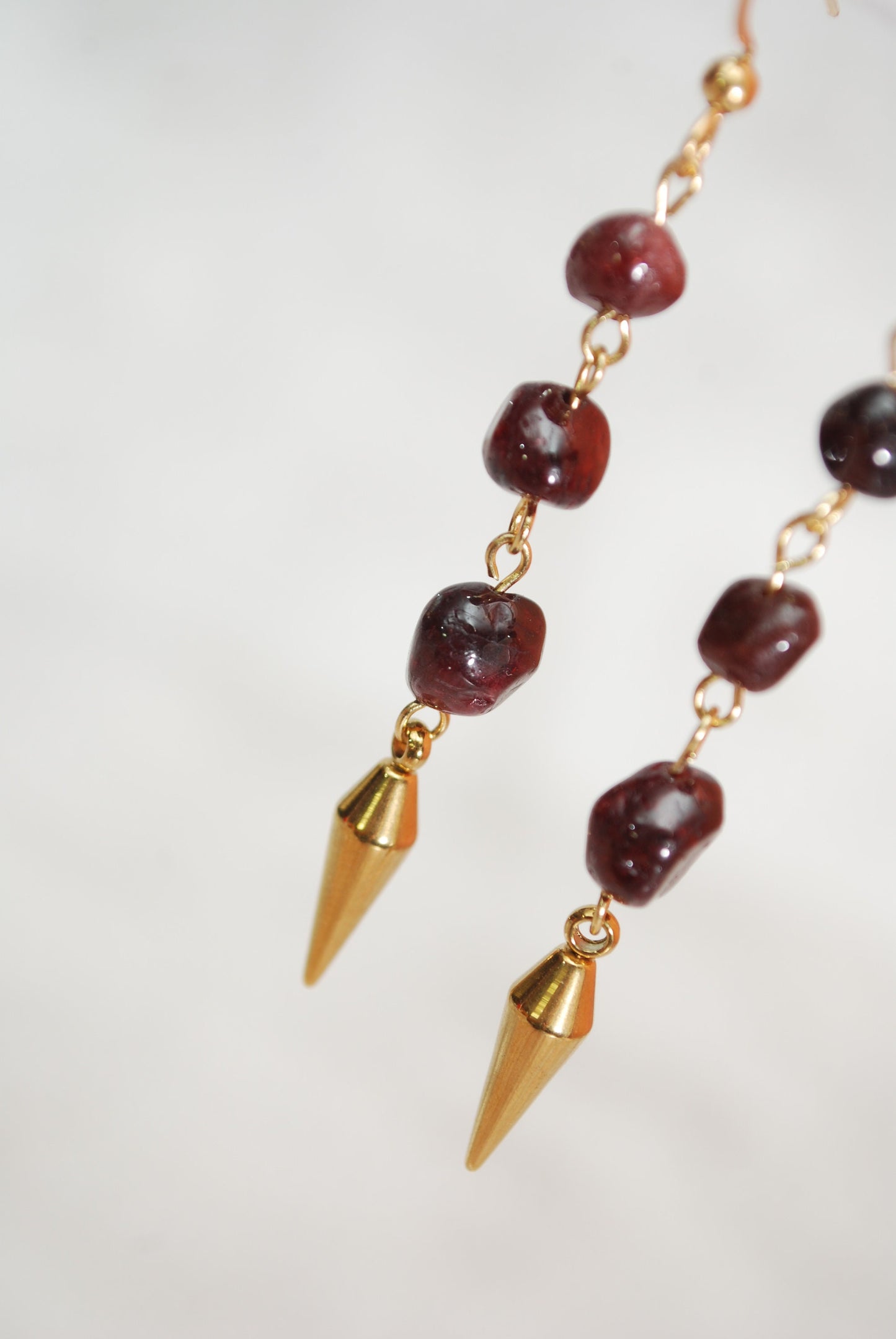 Garnet stone spike earrings, Long stainless steel gold plated earrings, 6,5cm 2.5"