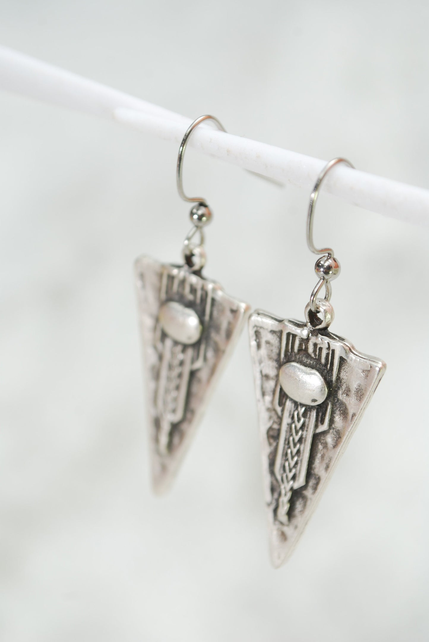 Tribal triangle drop earrings, silver plated earrings, boho earrings, everyday style, modern shape, minimalist earrings, 5cm - 2" length