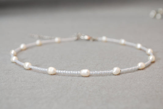 White minimalist seed beads & freshwater pearl beads choker, black - gray - white - pink - blue, 37cm 15"