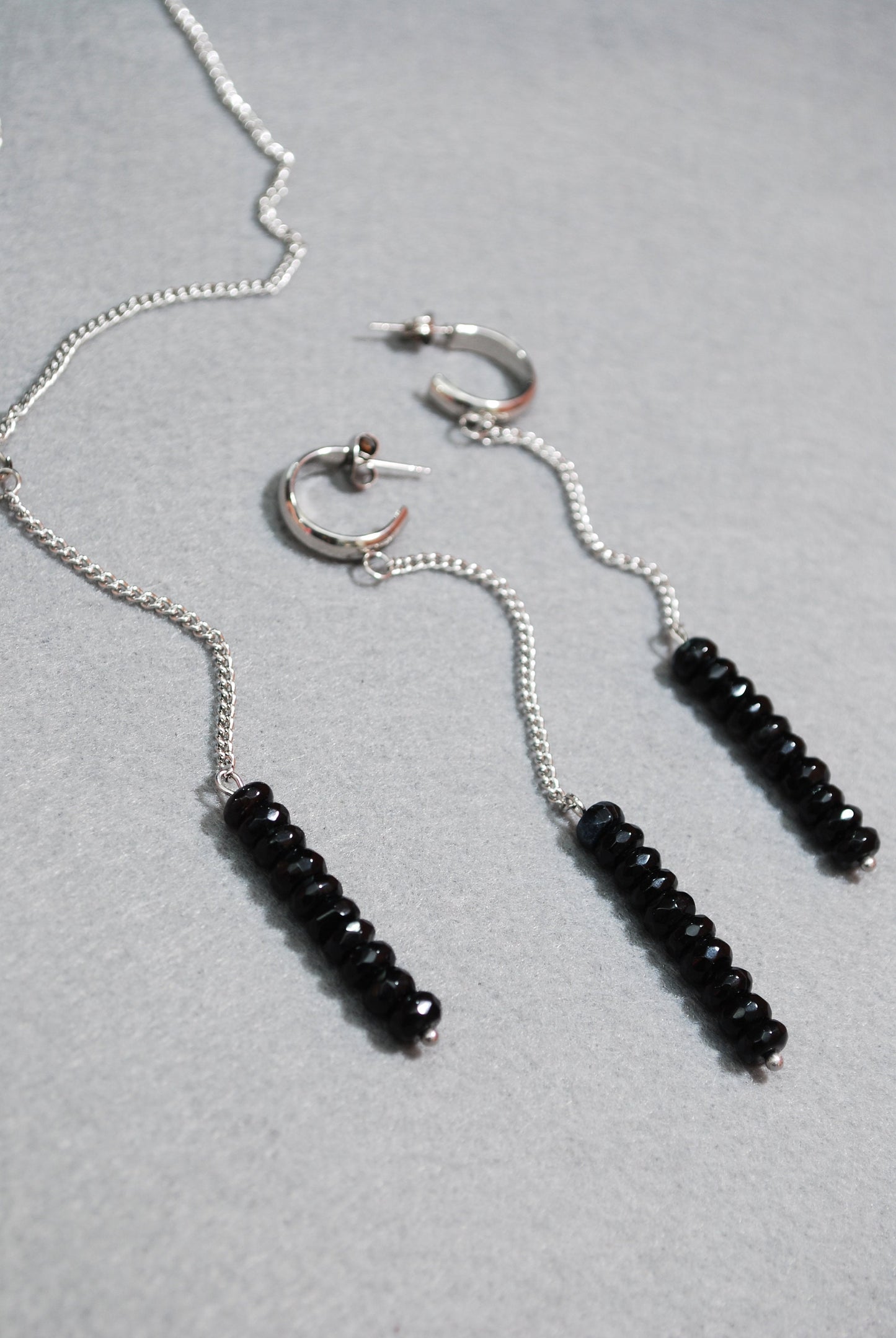 Set of agate stone necklace & earrings, black agate stone beads, stainess steel chain and hoop.  Y necklace.