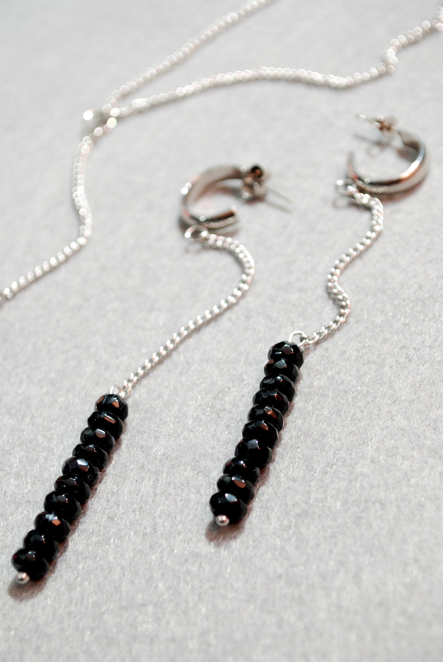 Set of agate stone necklace & earrings, black agate stone beads, stainess steel chain and hoop.  Y necklace.