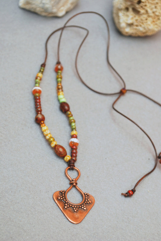 Exquisite Genuine Leather Necklace with Tibetan Agate Dzi Beads: A Unique Gift for Style and Luxury. Adjustible