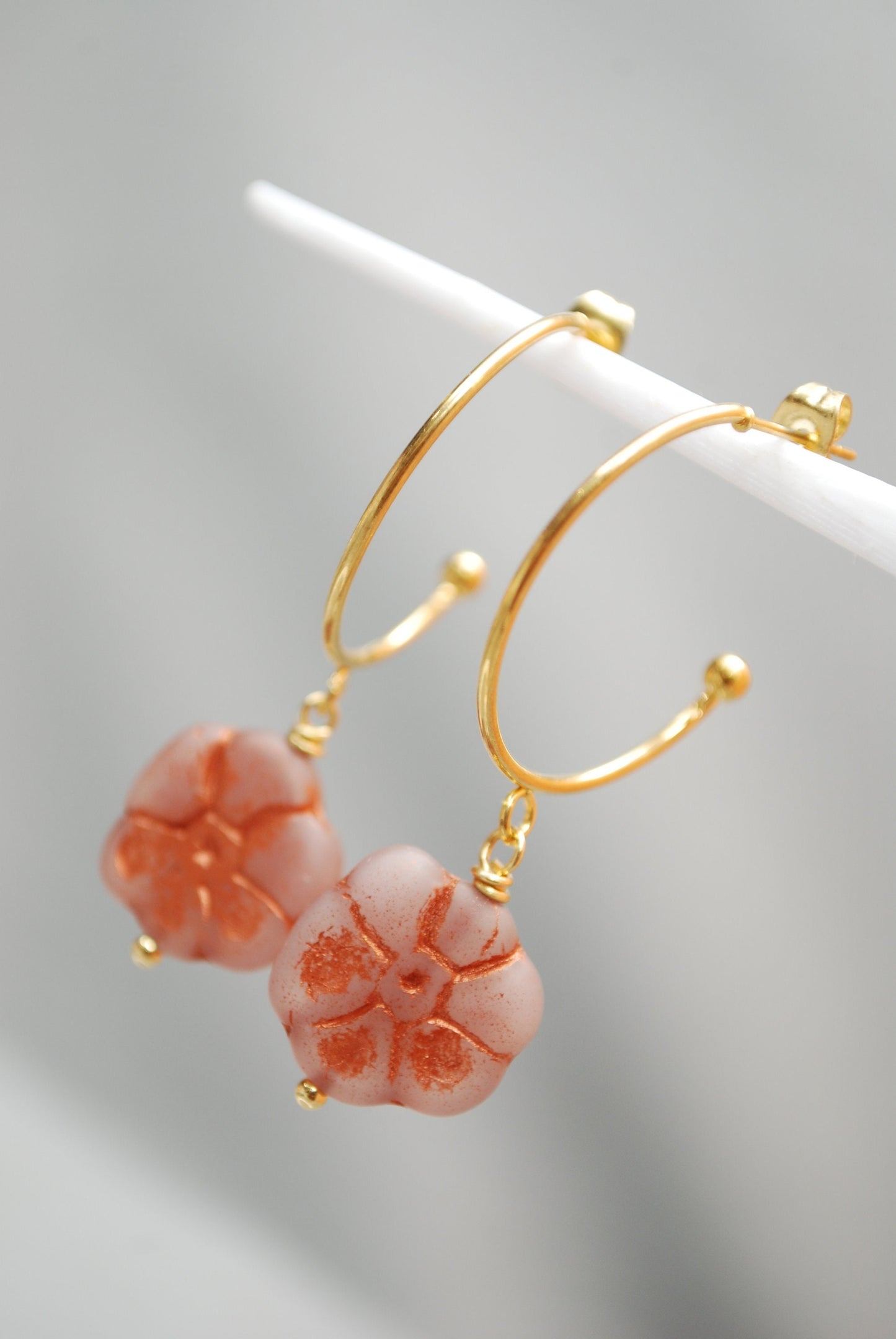 Exquisite Stainless Steel Earrings: Stylish Czech Glass Flower Bead Design, ashionable Looks. Estibela design. 5cm 2" length