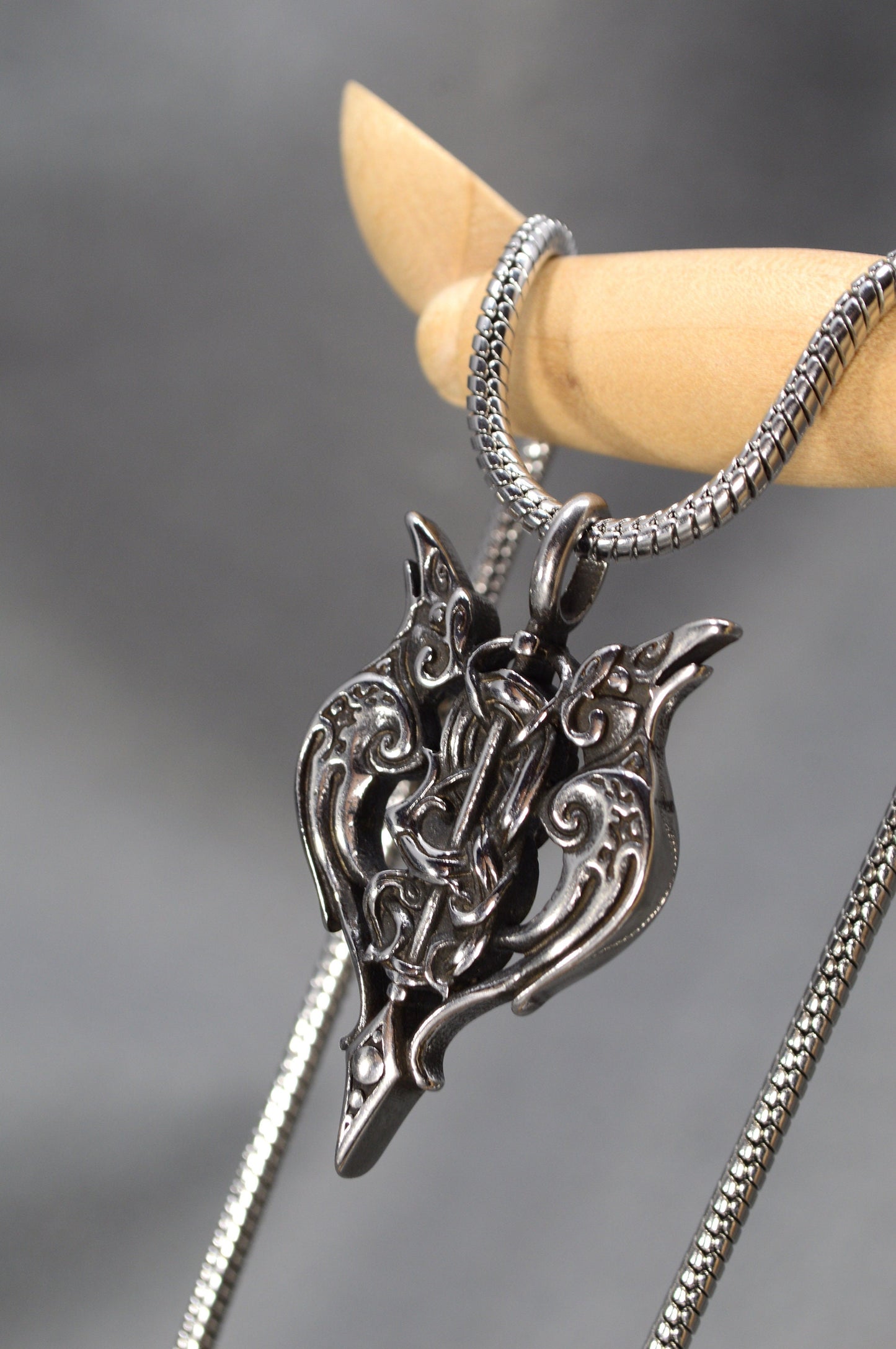 Raven Pendant Necklace - Urban Gothic Viking Style Jewelry for Men and Women - Statement Piece Inspired by Norse Mythology