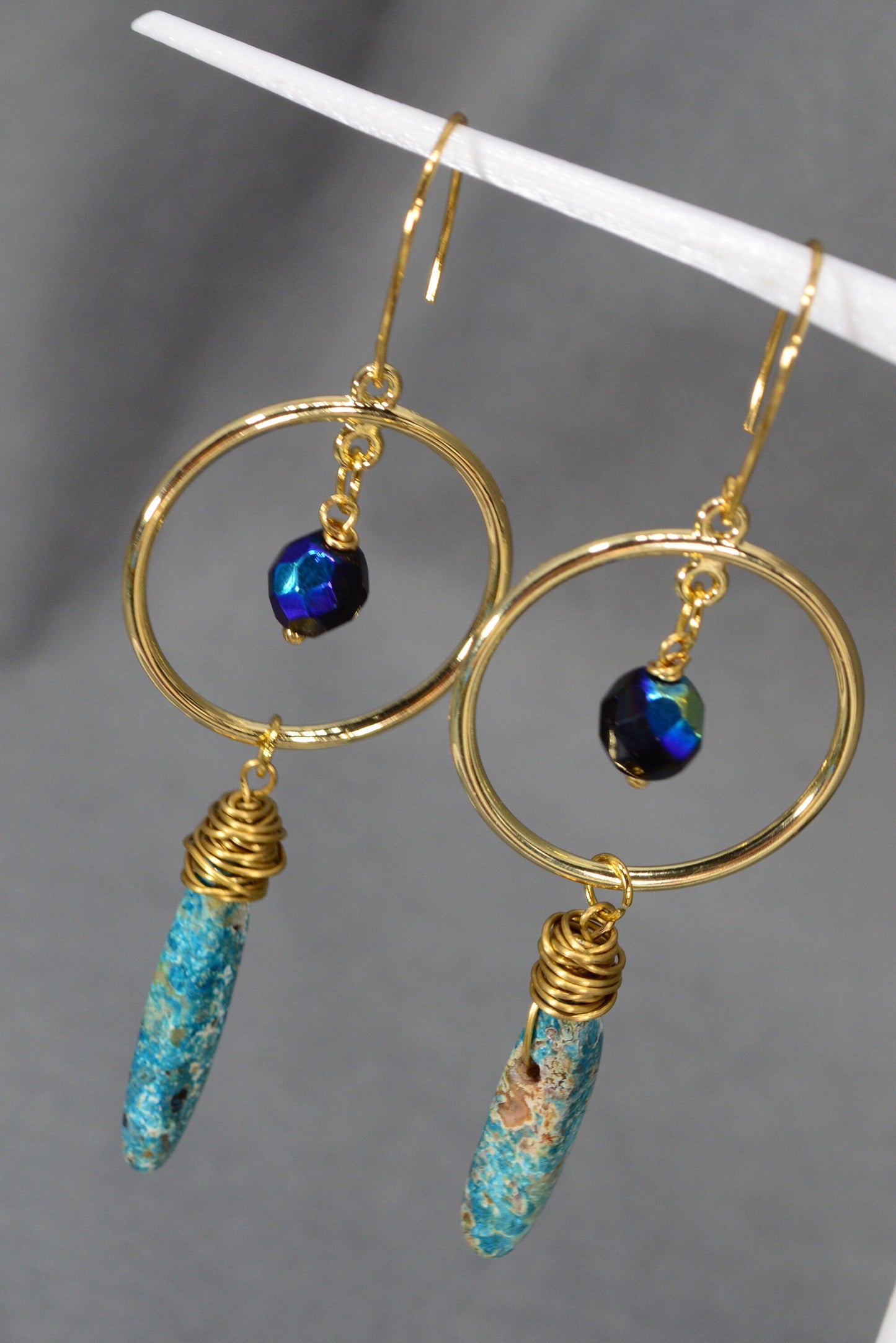 Estibela Gold Earrings: Unique Design with Jade and Czech Beads. 9cm - 3.5"