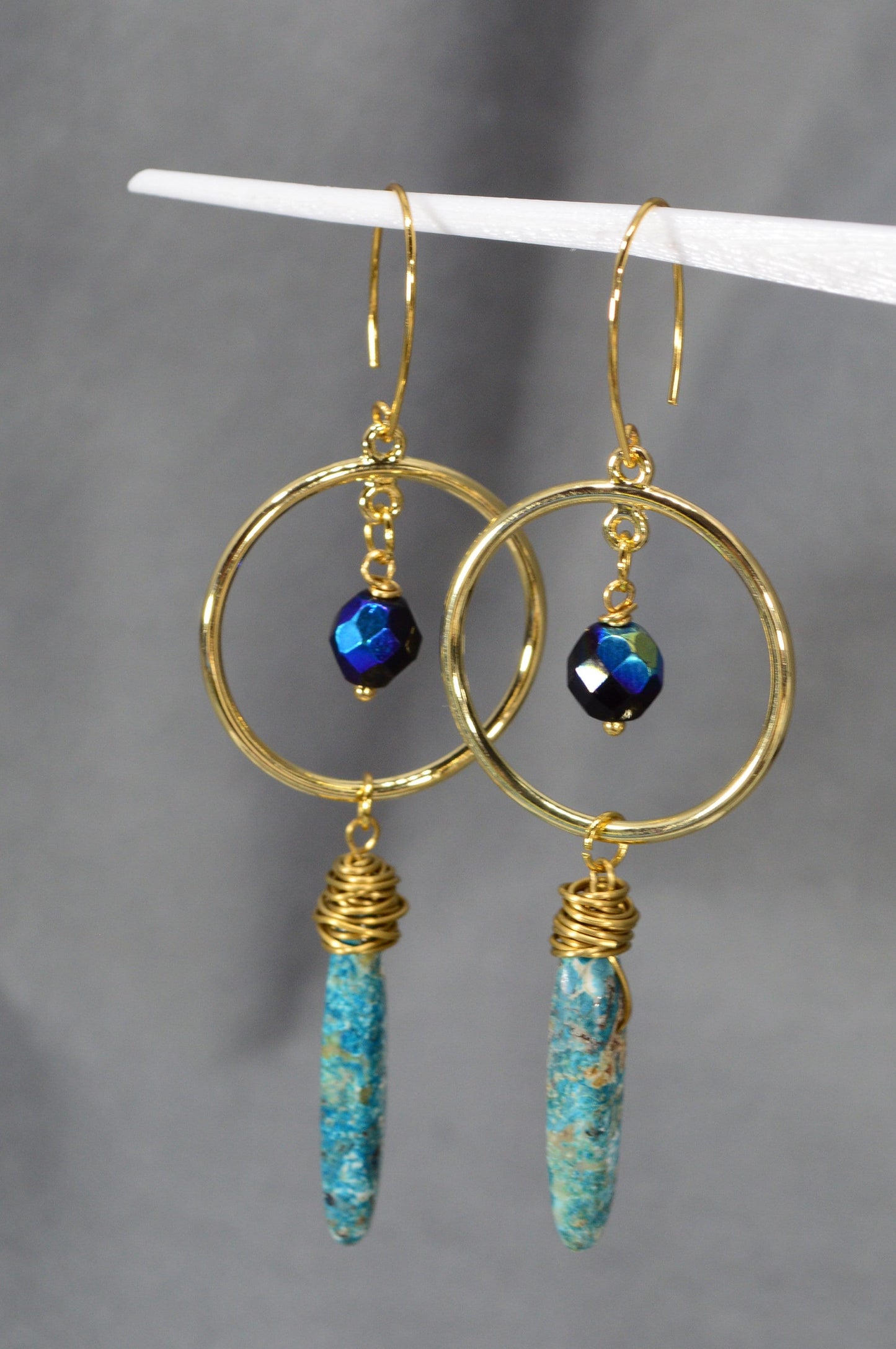 Estibela Gold Earrings: Unique Design with Jade and Czech Beads. 9cm - 3.5"