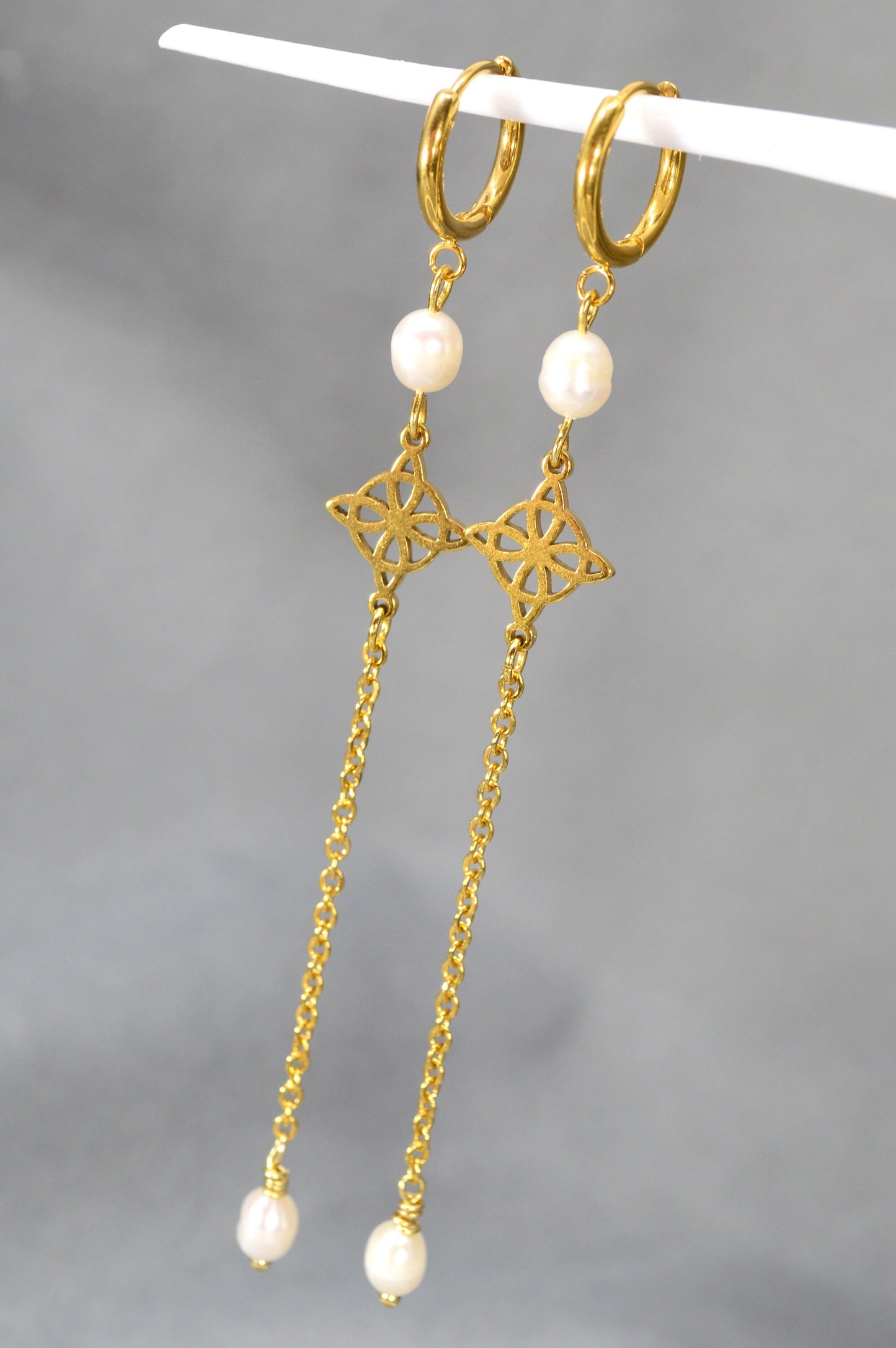 Long Freshwater Pearls and Celtic Patterns Earrings by Estibela Design. Romantic & Delicate design. 9.5cm - 3.15"