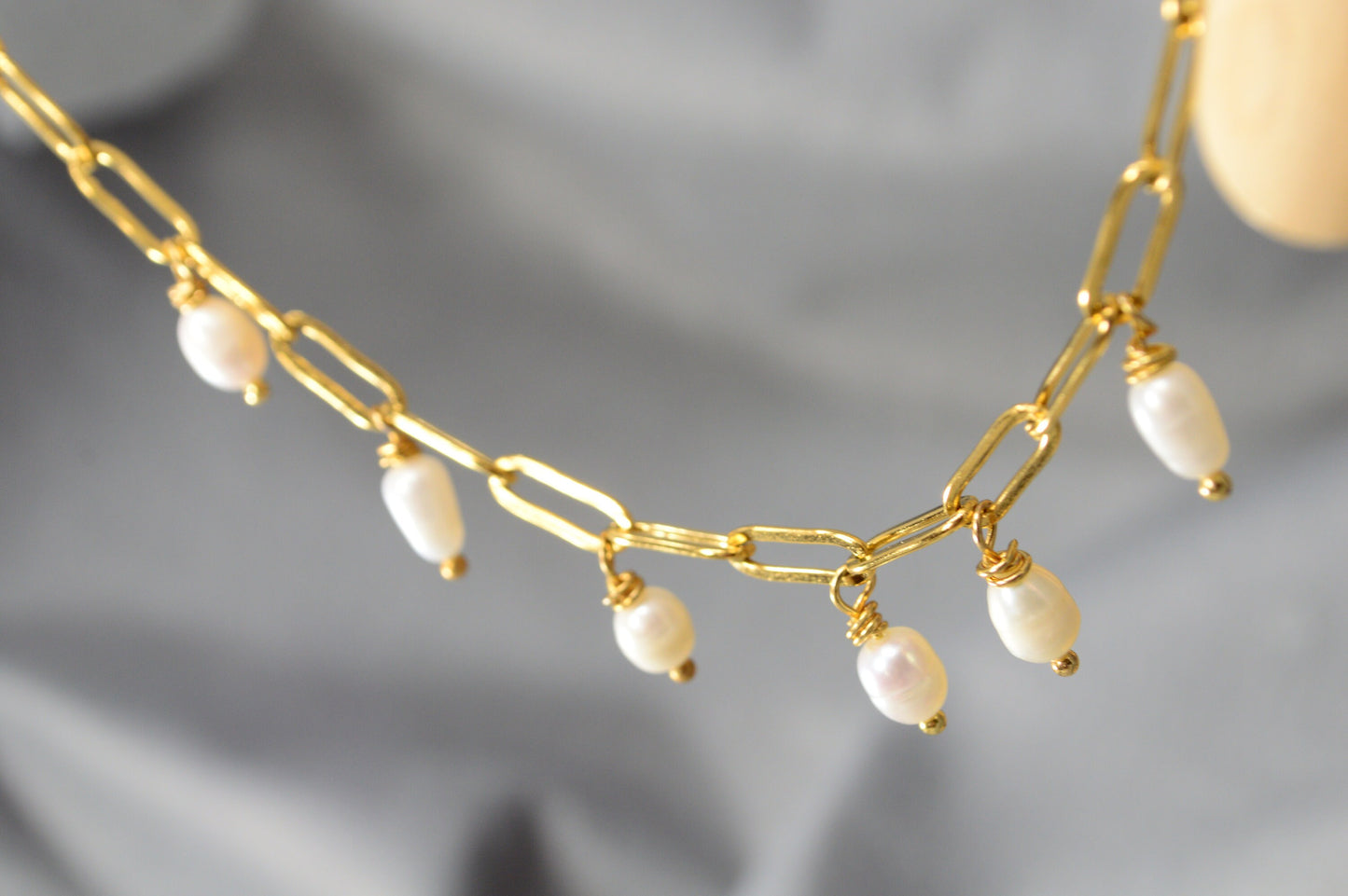 Freashpearl gold chain bracelet,  handmade bracelet, gift for woman, wedding bride