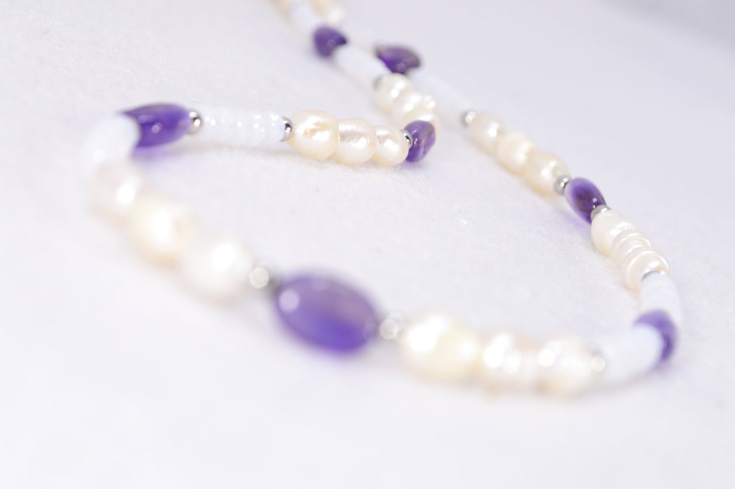 Unique Handmade Jewelry with Amethyst, Freshwater Pearls, and Clear Quartz - Estibela Design. 43cm -  17"