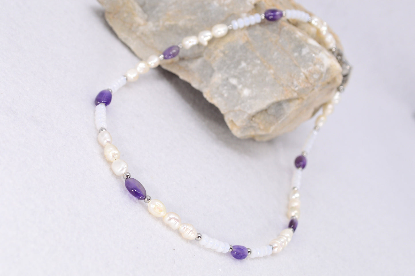 Unique Handmade Jewelry with Amethyst, Freshwater Pearls, and Clear Quartz - Estibela Design. 43cm -  17"