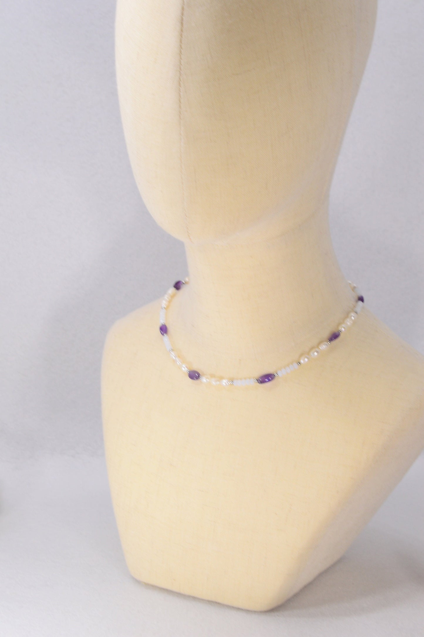 Unique Handmade Jewelry with Amethyst, Freshwater Pearls, and Clear Quartz - Estibela Design. 43cm -  17"