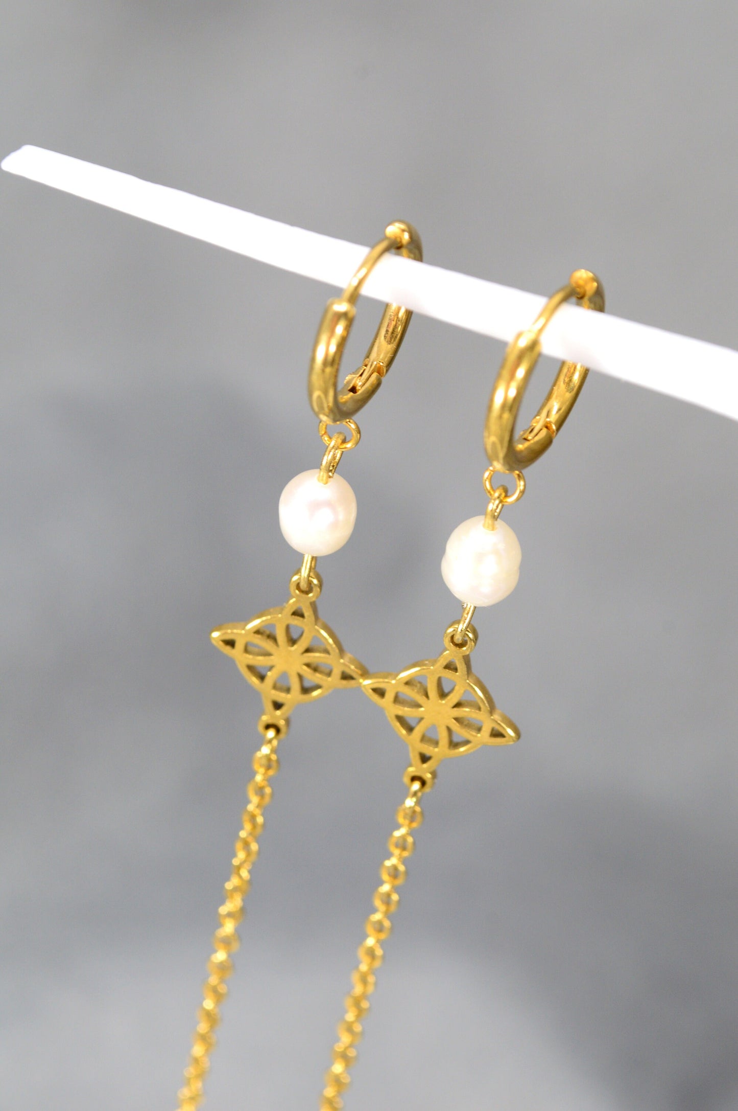 Long Freshwater Pearls and Celtic Patterns Earrings by Estibela Design. Romantic & Delicate design. 9.5cm - 3.15"