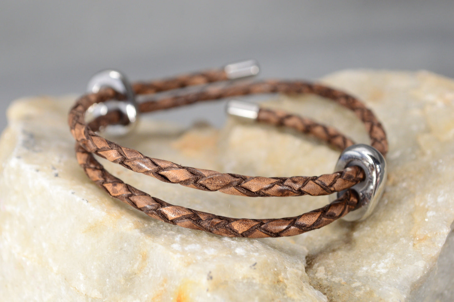 Handcrafted Braided Leather Bracelet with Stainless Steel Accents - Vintage Style. Adjustible length. Estibela