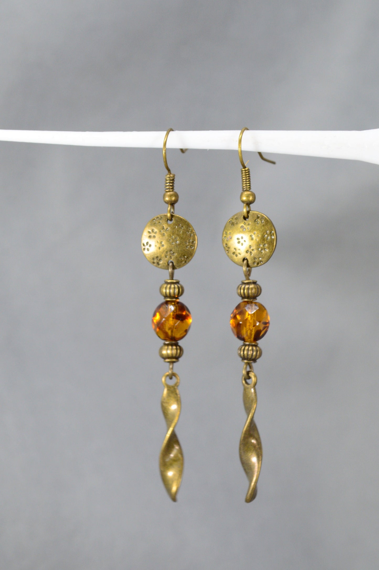 Boho Chic Bronze Cascade Earrings - Estibela Design.  Rustic Earrings. Vintage style jewelry. 7 cm - 2.5".