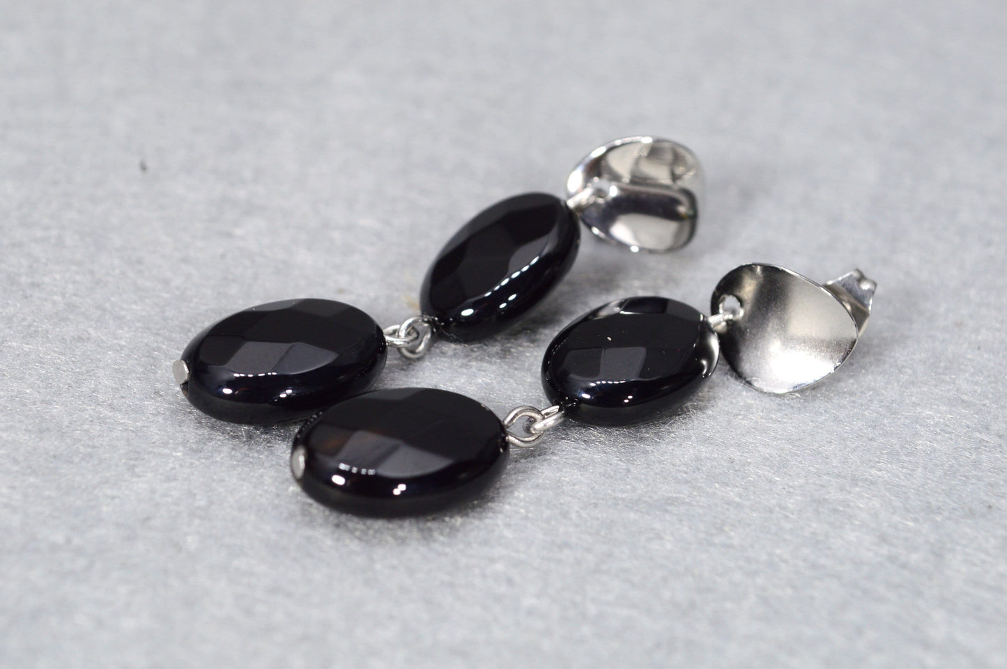 Cascade oval onyx earrings. Fashionable earrings with natural stones.  Black onyx earrings. Estibela design.4.5 cm (1.8 inches)