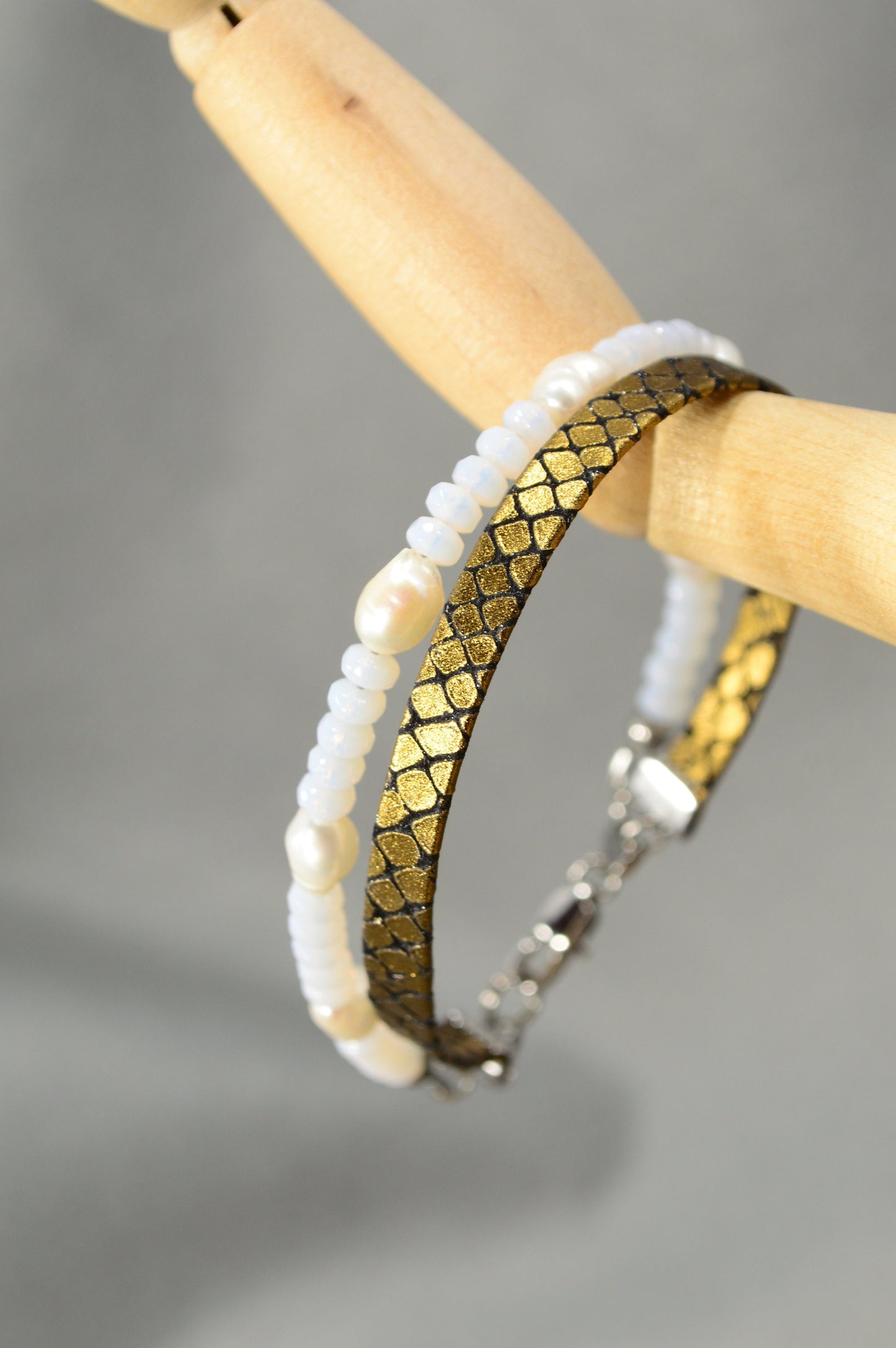 Leather Cord and Snake Skin Effect, Golden Sheen, Stone Beads, Freshwater Pearls, Elegant, Unique, Luxury Gift Accessory. Estibela design.