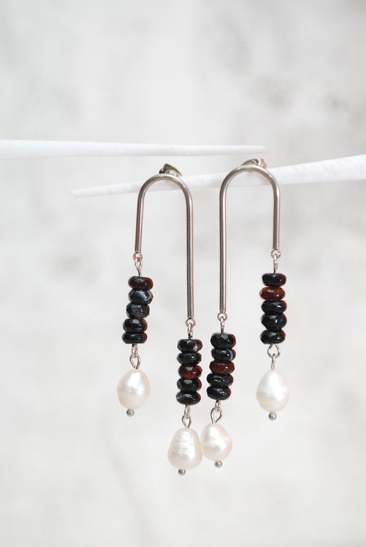 Black Agate & Freshwater Pearl Stone Beads Earrings, Stainless Steel Jewelry,  Hippie Arc Wedding, 7cm 2,75"