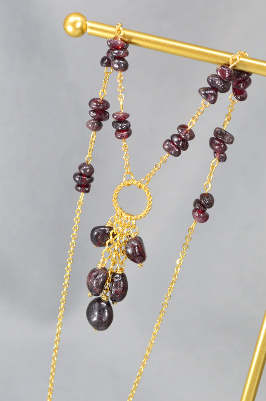 Garnet stone Y necklace. Garnet for boosting energy and confidence in Aries, Leo, Scorpio, Capricorn, and all zodiac signs. Estibela design.