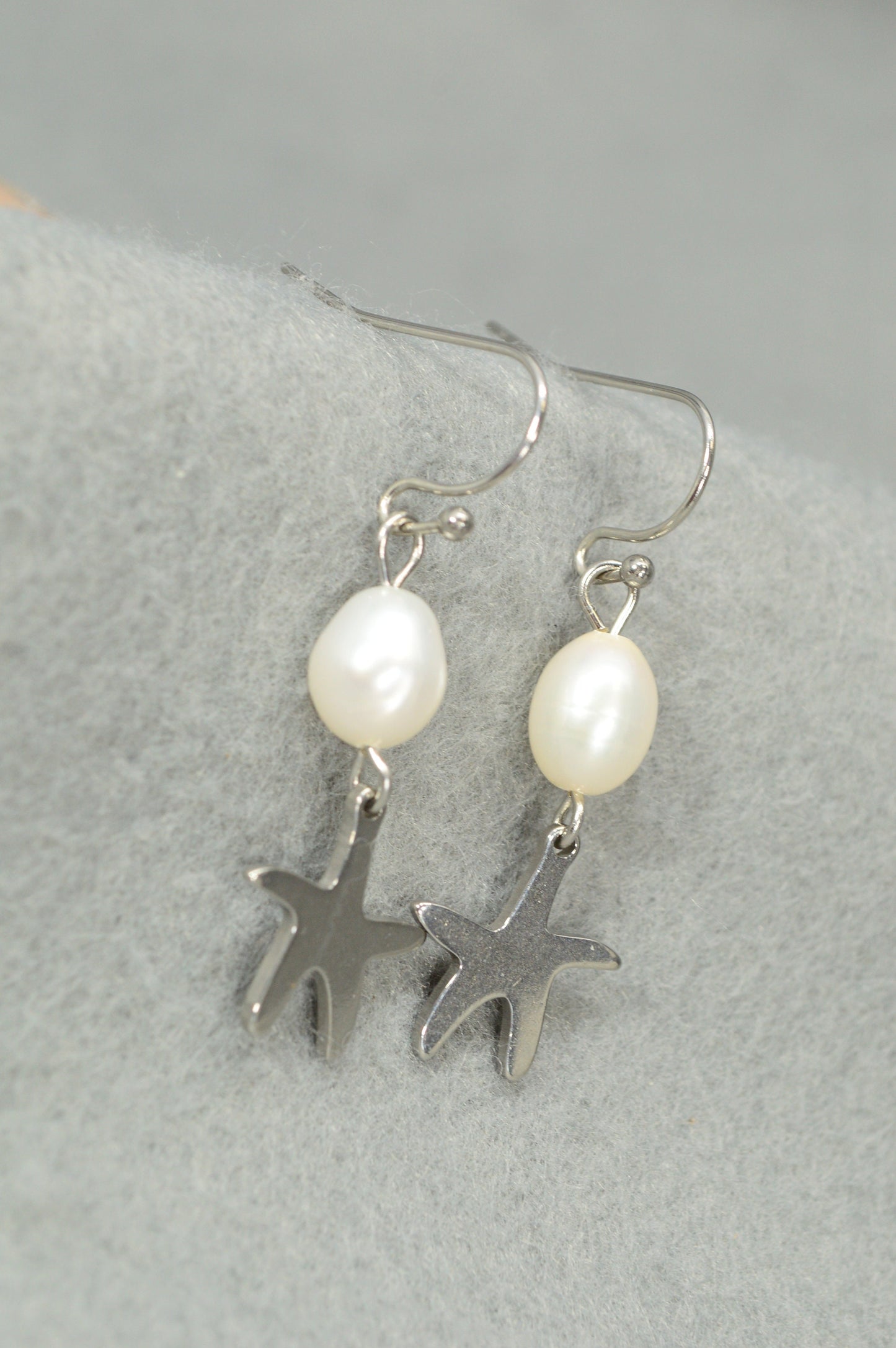 NEW *** Star starfish pendant & Freshwater pearl minimalist earrings, nature-inspired earrings, handcrafted bohemian accessories. 4cm - 1.5"