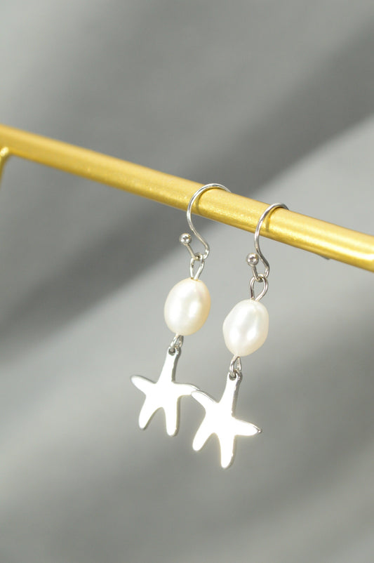 NEW *** Star starfish pendant & Freshwater pearl minimalist earrings, nature-inspired earrings, handcrafted bohemian accessories. 4cm - 1.5"